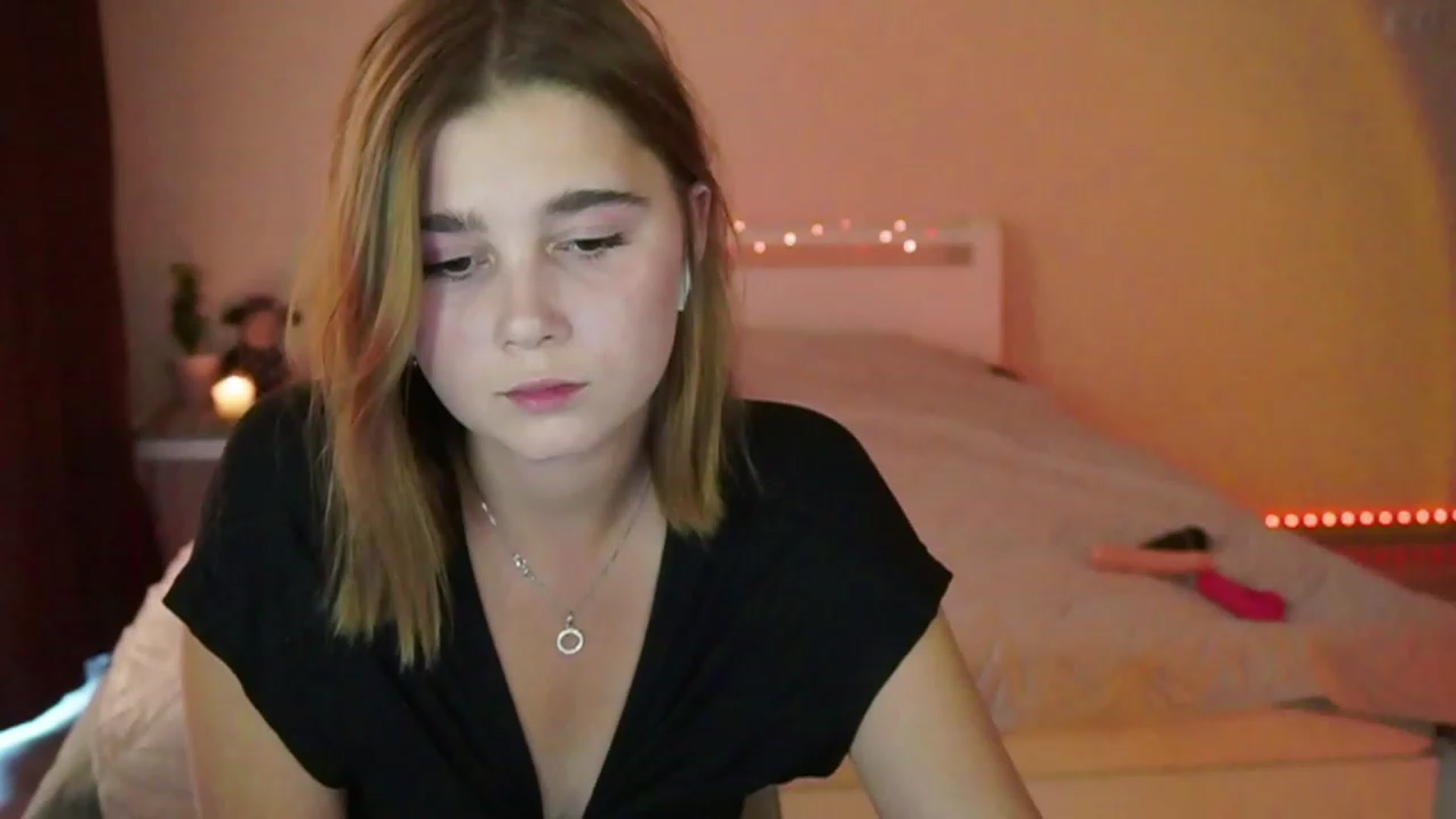 Gallery image thumbnail from MishkaSmile's myfreecams stream on, 07/25/2023, 12:18 image 8 of 20