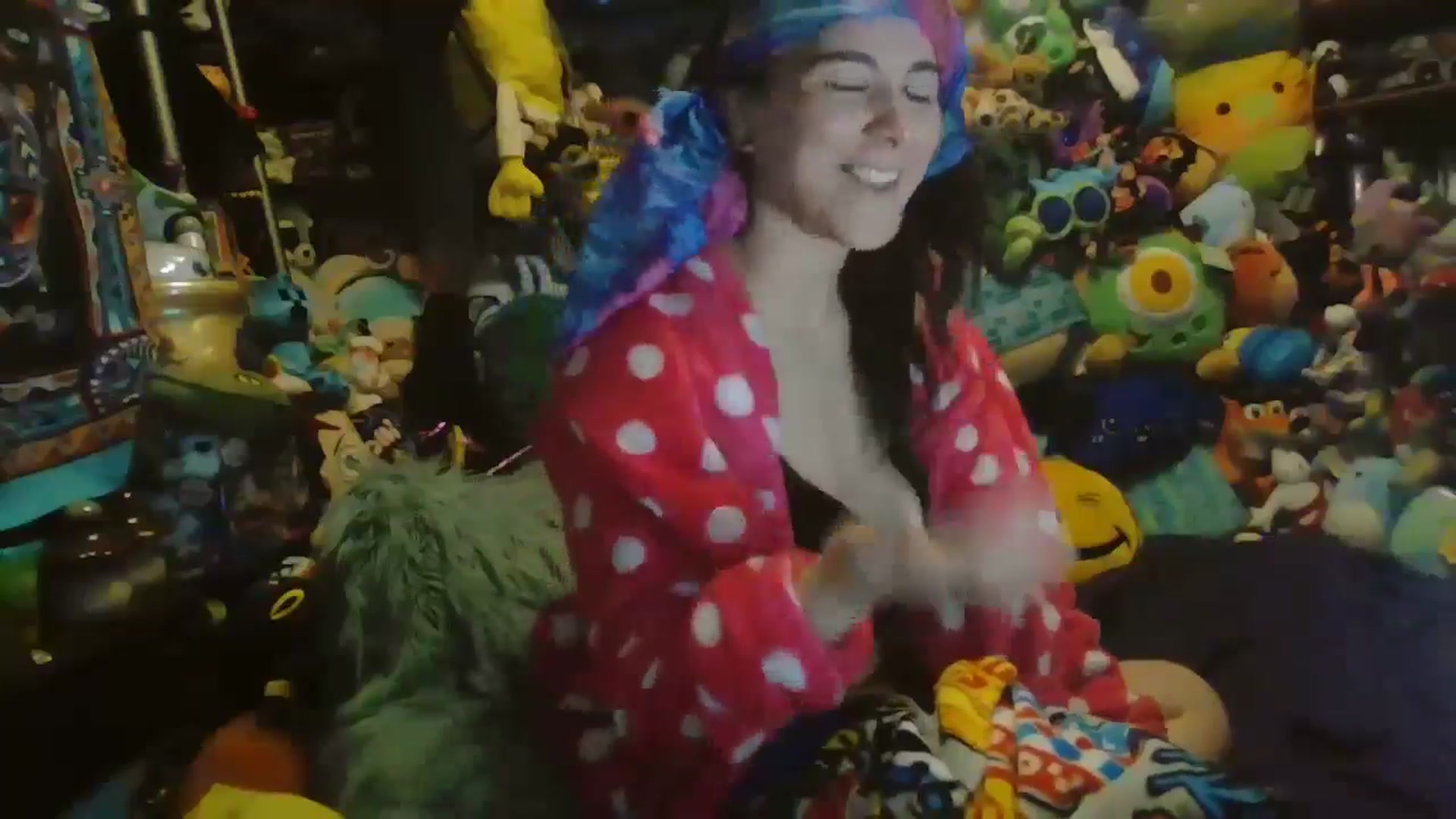 Gallery image thumbnail from MishkaWolfcat's myfreecams stream on, 01/01/2025, 11:59 image 3 of 20