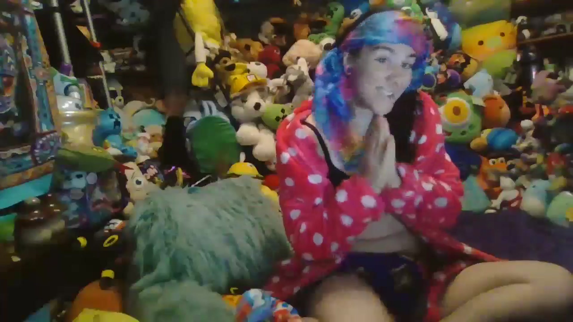 Gallery image thumbnail from MishkaWolfcat's myfreecams stream on, 01/01/2025, 11:59 image 9 of 20