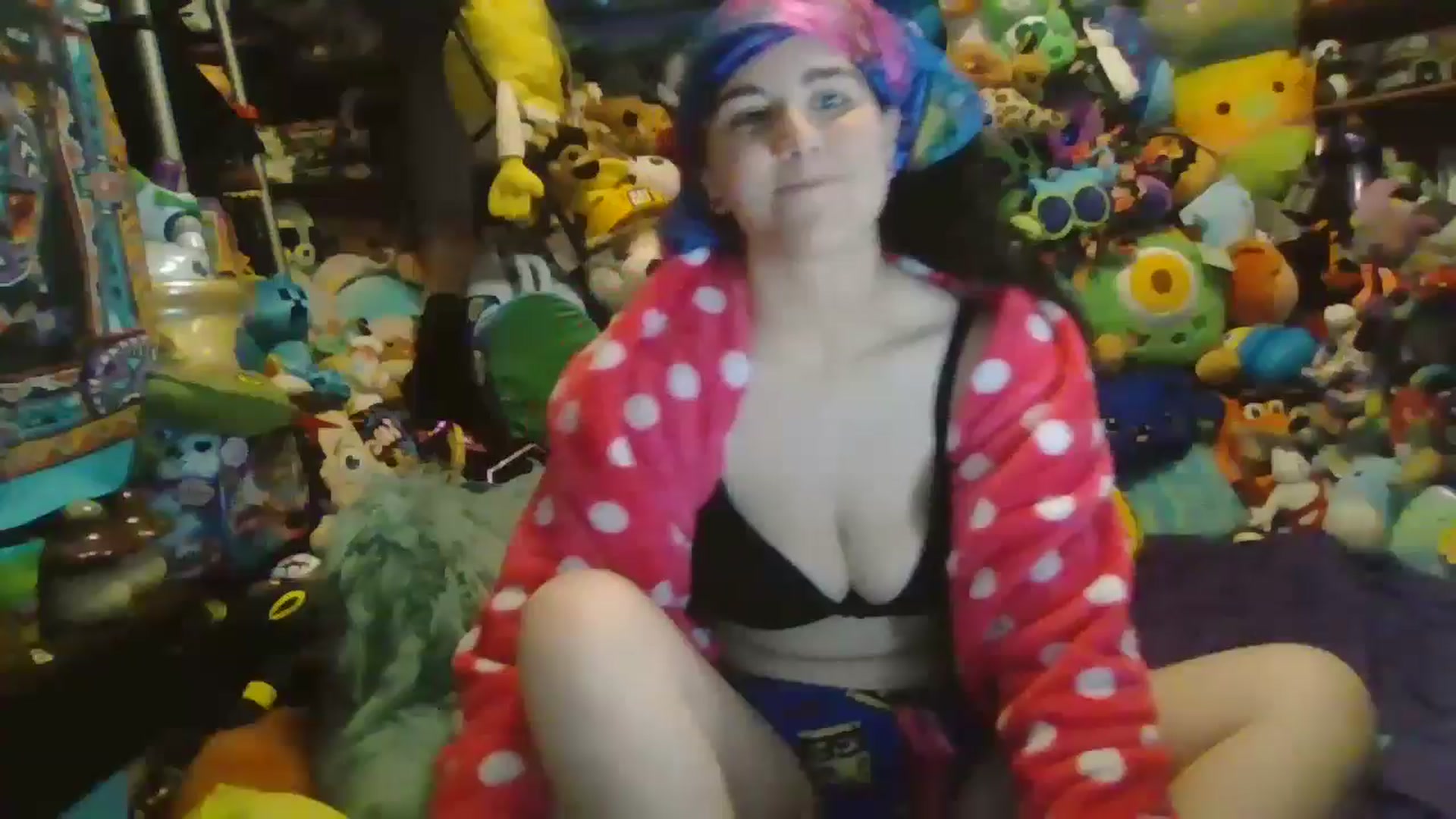 Gallery image thumbnail from MishkaWolfcat's myfreecams stream on, 01/01/2025, 11:59 image 1 of 20