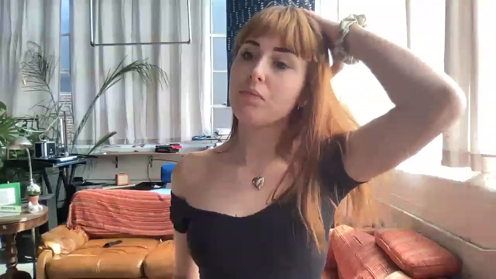 Gallery image thumbnail from Miss0star_'s myfreecams stream on, 04/19/2023, 20:04 image 12 of 20