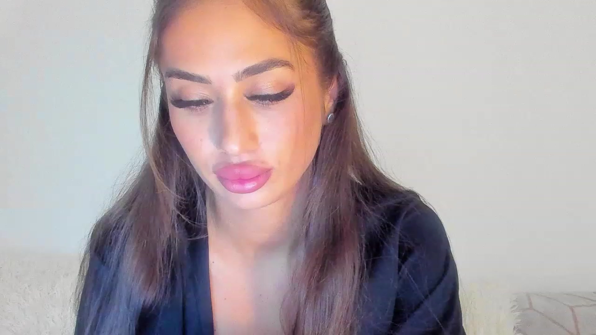Gallery image thumbnail from MissAisha_'s myfreecams stream on, 01/27/2023, 12:10 image 1 of 20