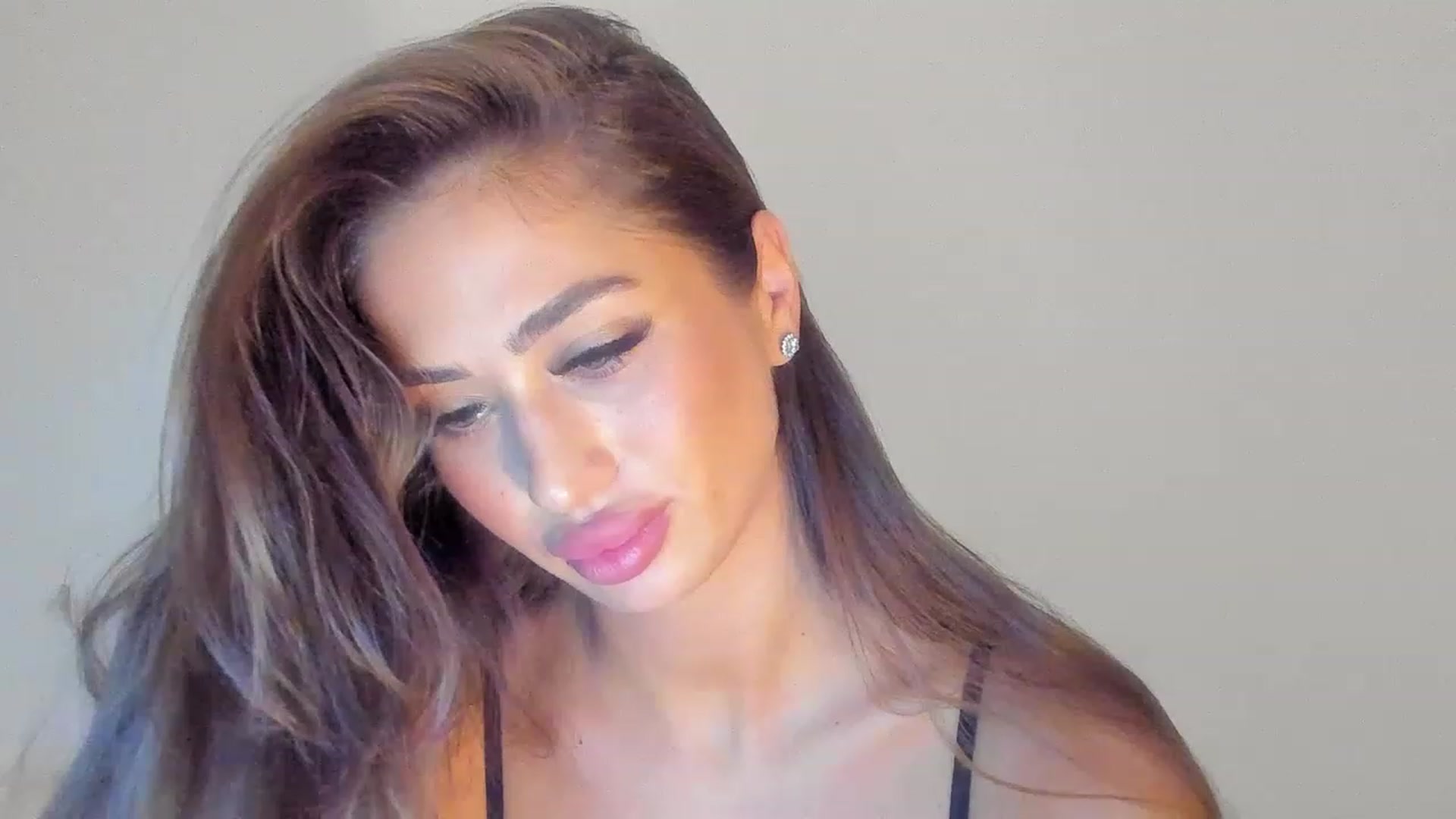 Gallery image thumbnail from MissAisha_'s myfreecams stream on, 01/27/2023, 13:27 image 1 of 20
