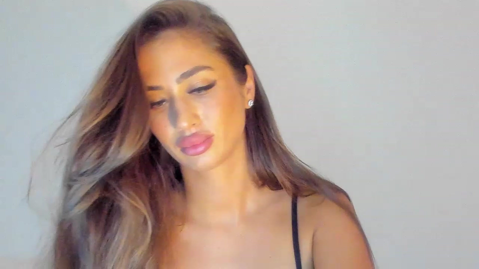 Gallery image thumbnail from MissAisha_'s myfreecams stream on, 01/27/2023, 13:27 image 7 of 20