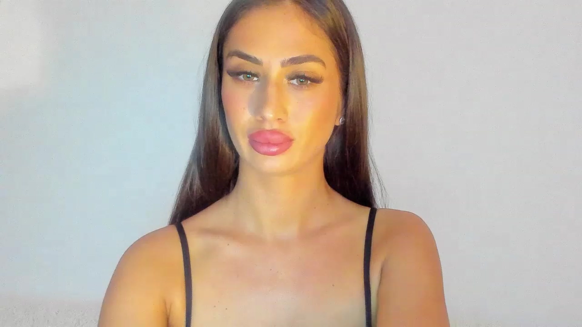 Gallery image thumbnail from MissAisha_'s myfreecams stream on, 01/29/2023, 15:33 image 2 of 20