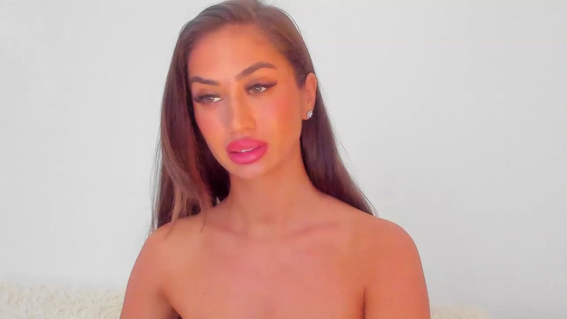 Gallery image thumbnail from MissAisha_'s myfreecams stream on, 01/30/2023, 08:47 image 13 of 20