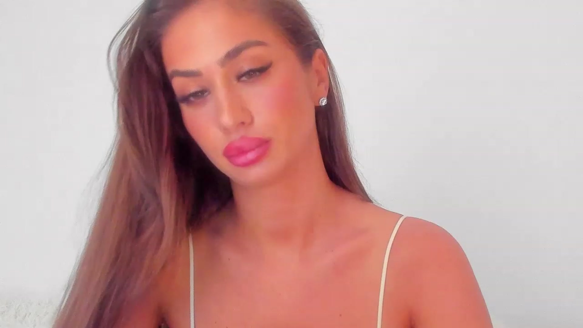 Gallery image thumbnail from MissAisha_'s myfreecams stream on, 01/30/2023, 09:36 image 20 of 20