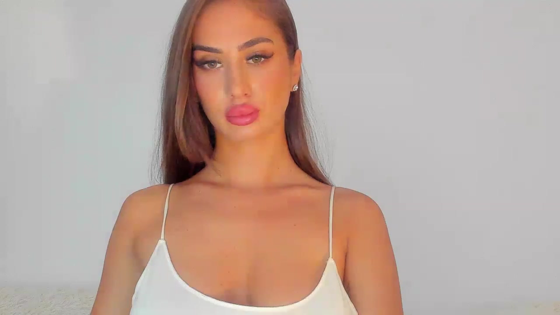 Gallery image thumbnail from MissAisha_'s myfreecams stream on, 02/06/2023, 10:16 image 1 of 20