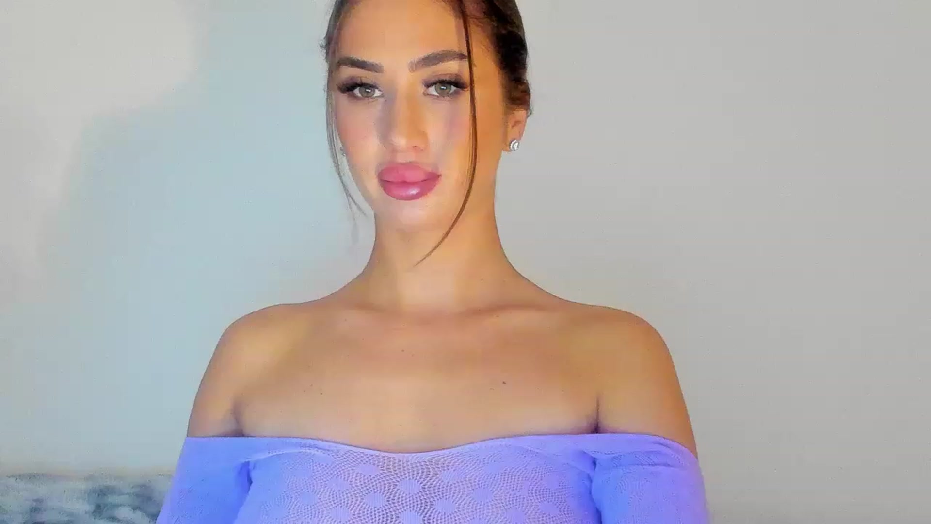 Gallery image thumbnail from MissAisha_'s myfreecams stream on, 02/10/2023, 13:15 image 4 of 20