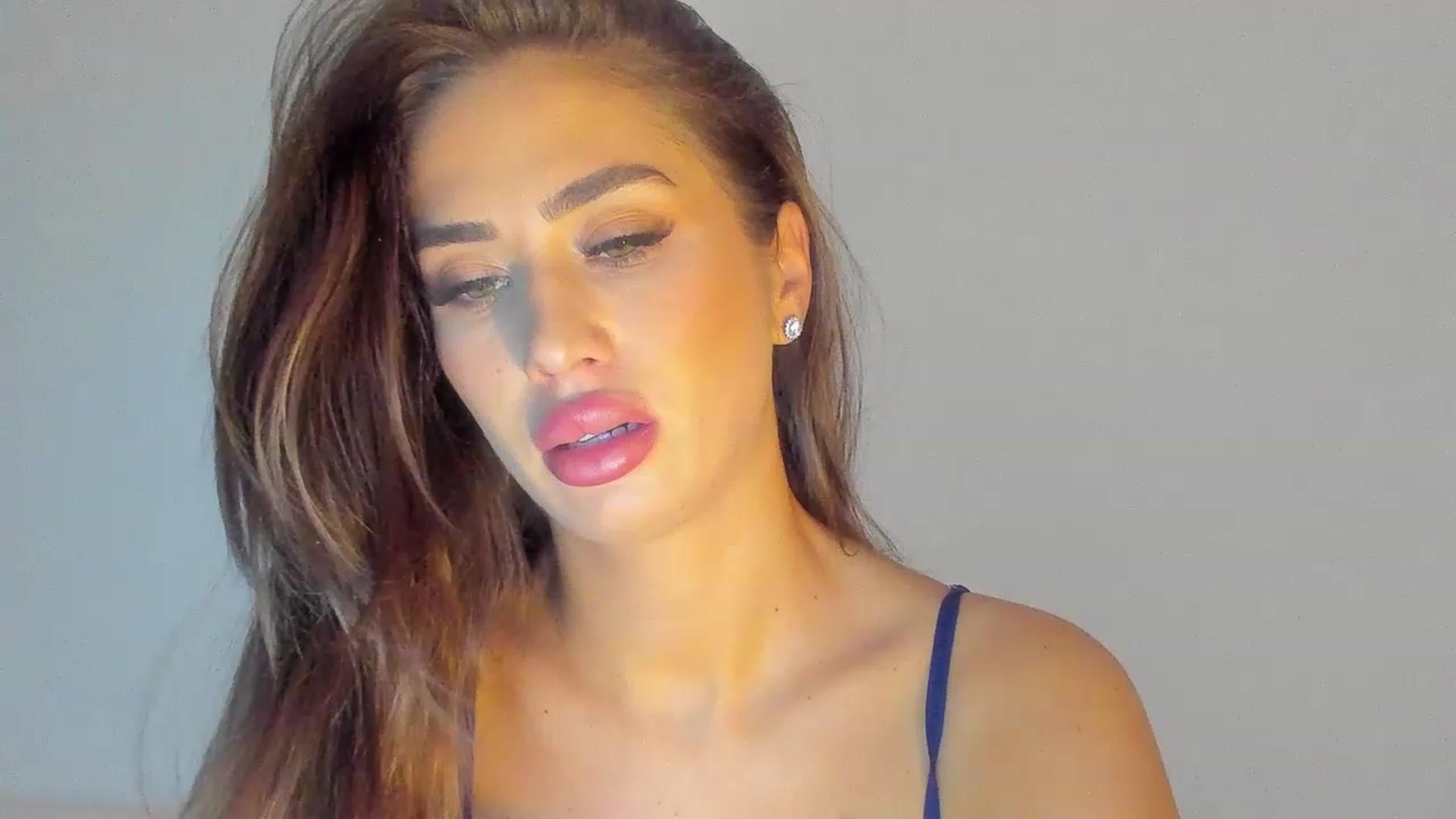 Gallery image thumbnail from MissAisha_'s myfreecams stream on, 02/10/2023, 15:41 image 16 of 20