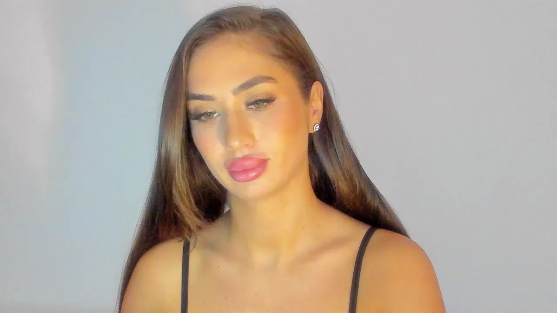 Gallery image thumbnail from MissAisha_'s myfreecams stream on, 02/11/2023, 15:01 image 16 of 20