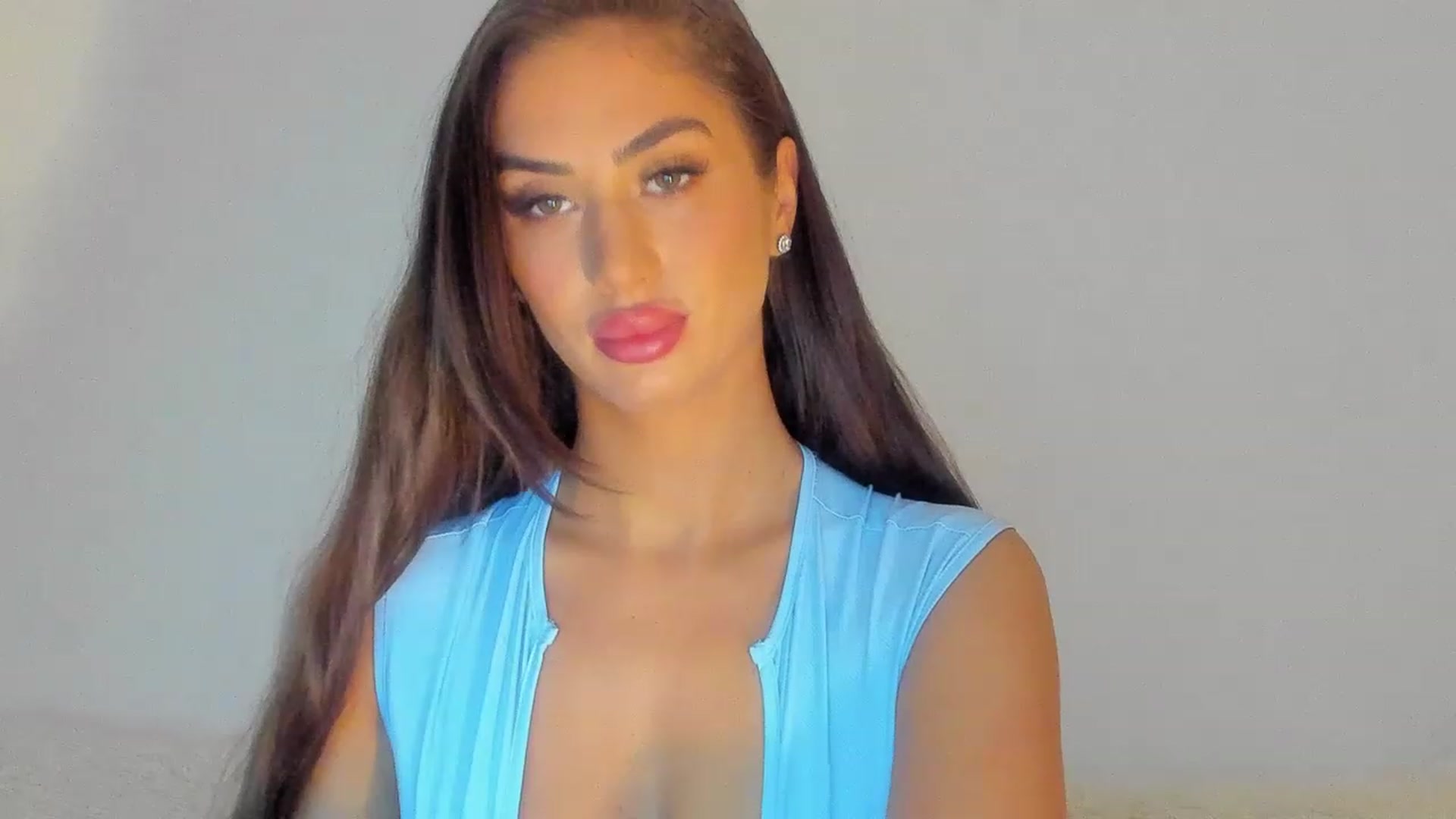 Gallery image thumbnail from MissAisha_'s myfreecams stream on, 02/13/2023, 10:45 image 19 of 20
