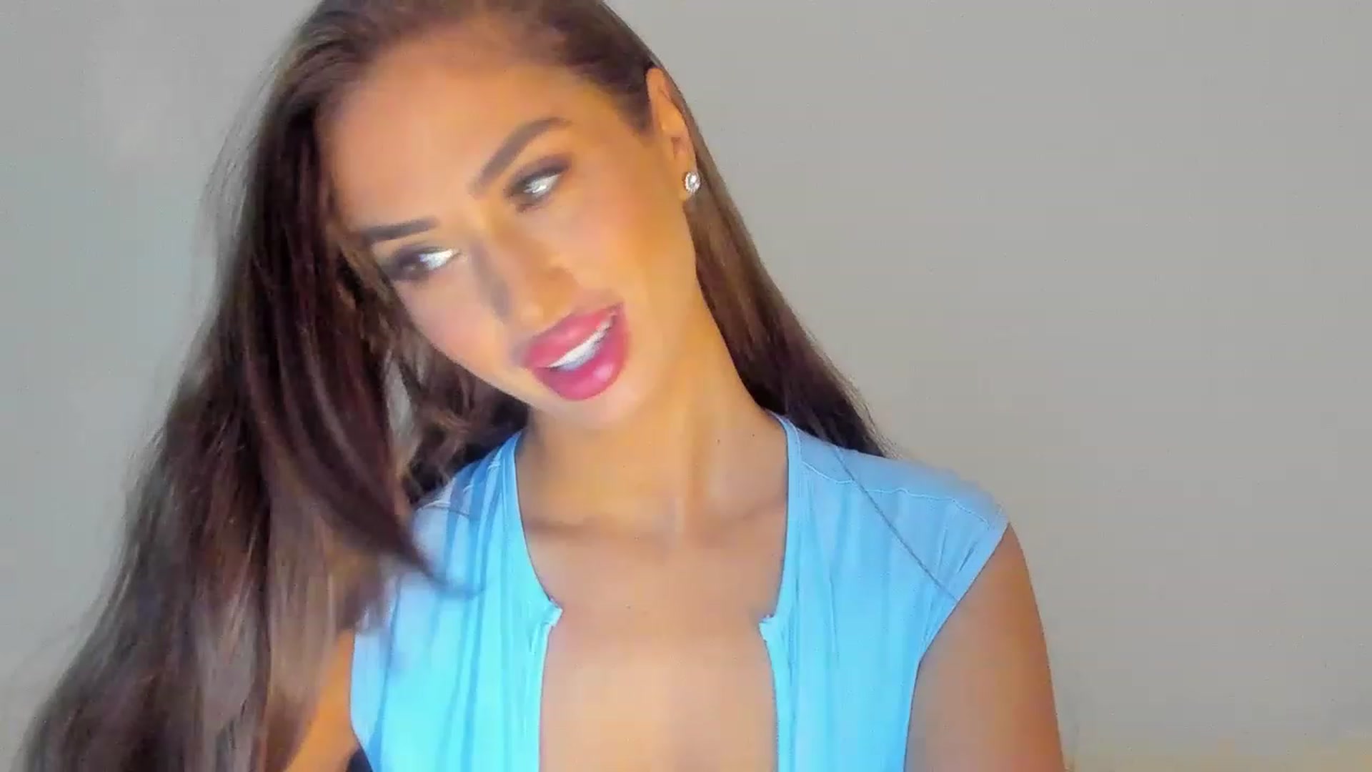 Gallery image thumbnail from MissAisha_'s myfreecams stream on, 02/13/2023, 10:45 image 5 of 20