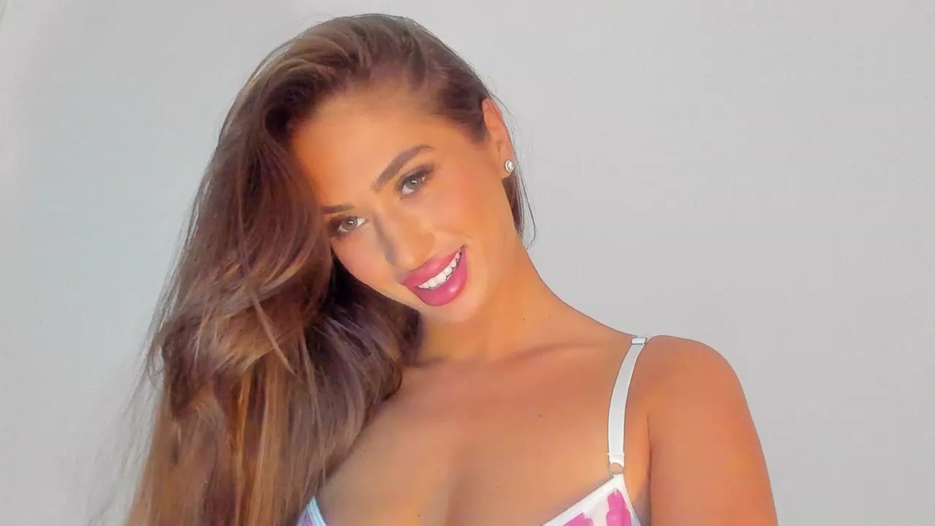 Gallery image thumbnail from MissAisha_'s myfreecams stream on, 02/13/2023, 13:49 image 12 of 20