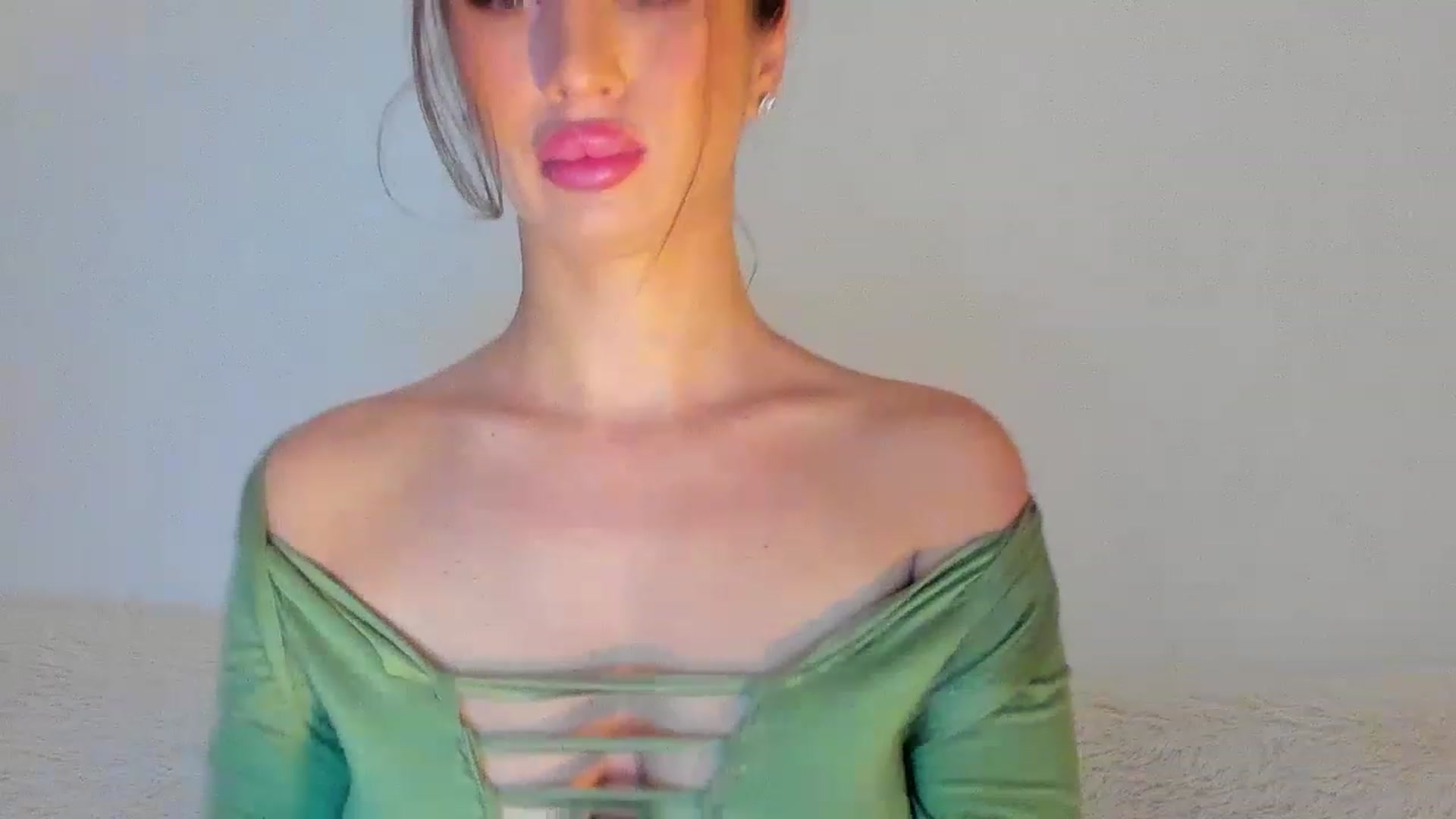 Gallery image thumbnail from MissAisha_'s myfreecams stream on, 02/19/2023, 10:59 image 4 of 20