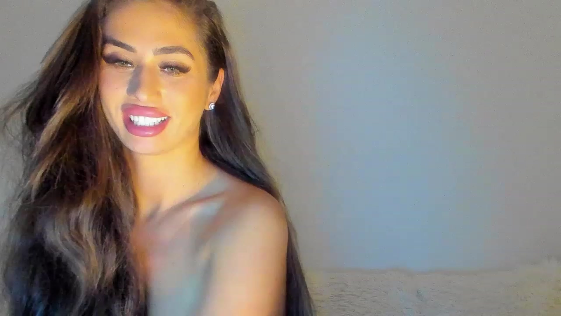 Gallery image thumbnail from MissAisha_'s myfreecams stream on, 02/19/2023, 15:11 image 11 of 20