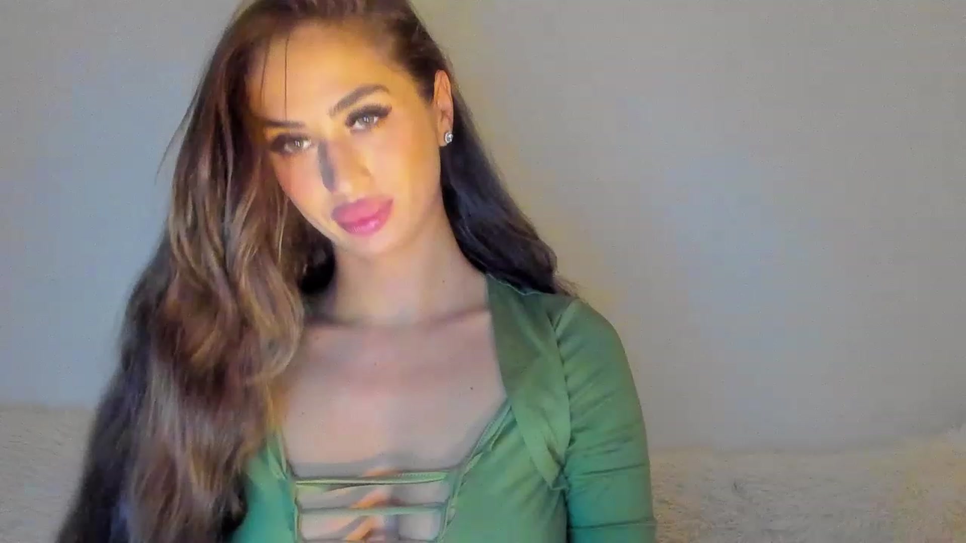 Gallery image thumbnail from MissAisha_'s myfreecams stream on, 02/19/2023, 16:39 image 5 of 20