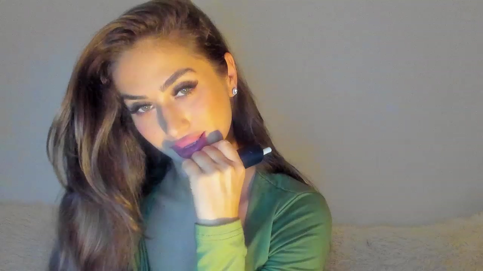 Gallery image thumbnail from MissAisha_'s myfreecams stream on, 02/19/2023, 16:39 image 6 of 20