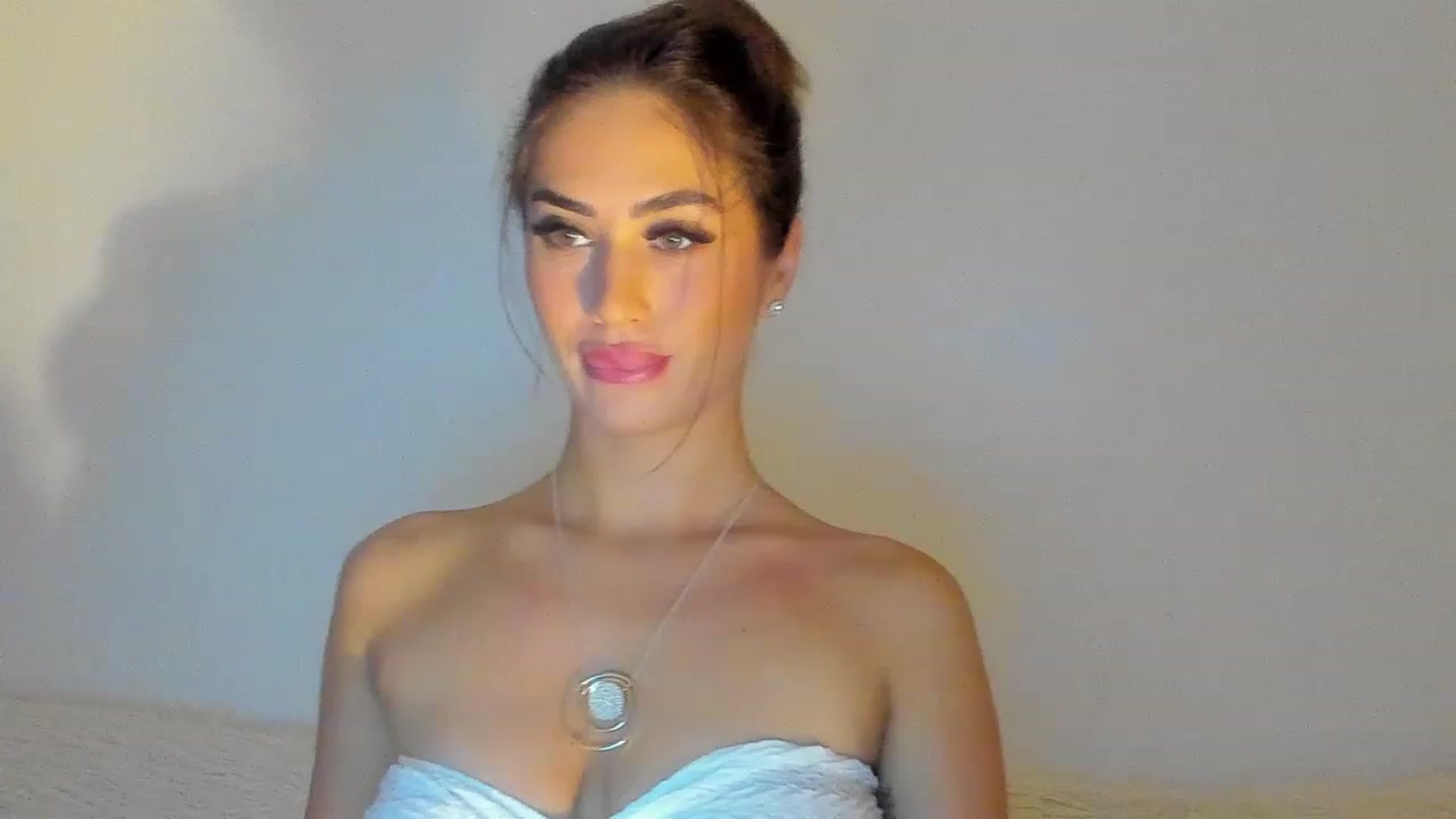 Gallery image thumbnail from MissAisha_'s myfreecams stream on, 02/20/2023, 10:46 image 7 of 20