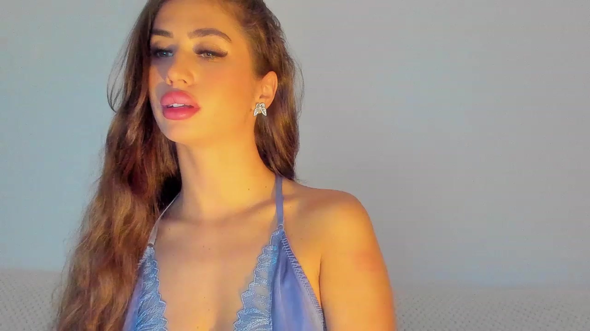Gallery image thumbnail from MissAisha_'s myfreecams stream on, 02/24/2023, 11:36 image 6 of 20