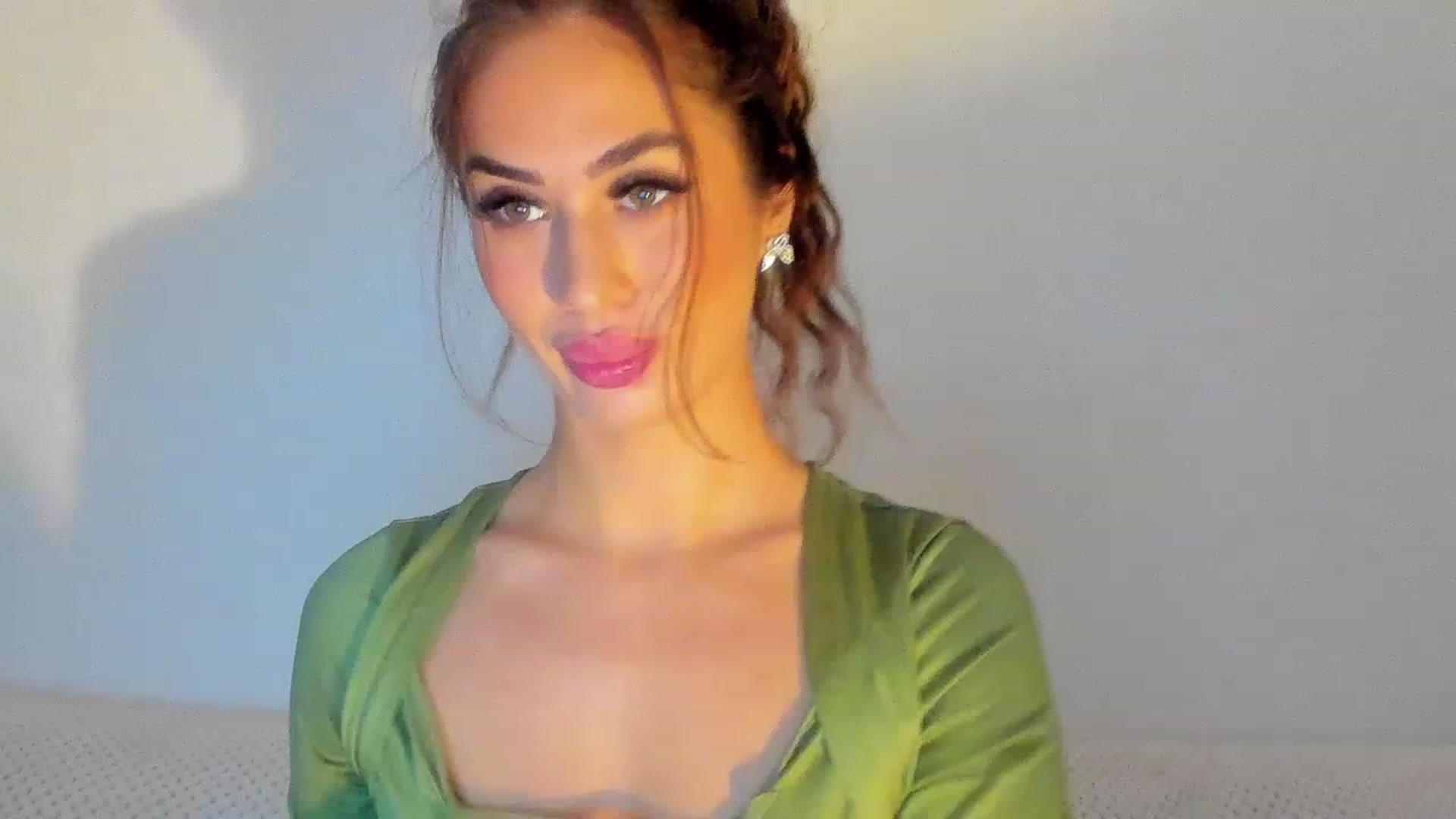 Gallery image thumbnail from MissAisha_'s myfreecams stream on, 02/24/2023, 11:36 image 18 of 20