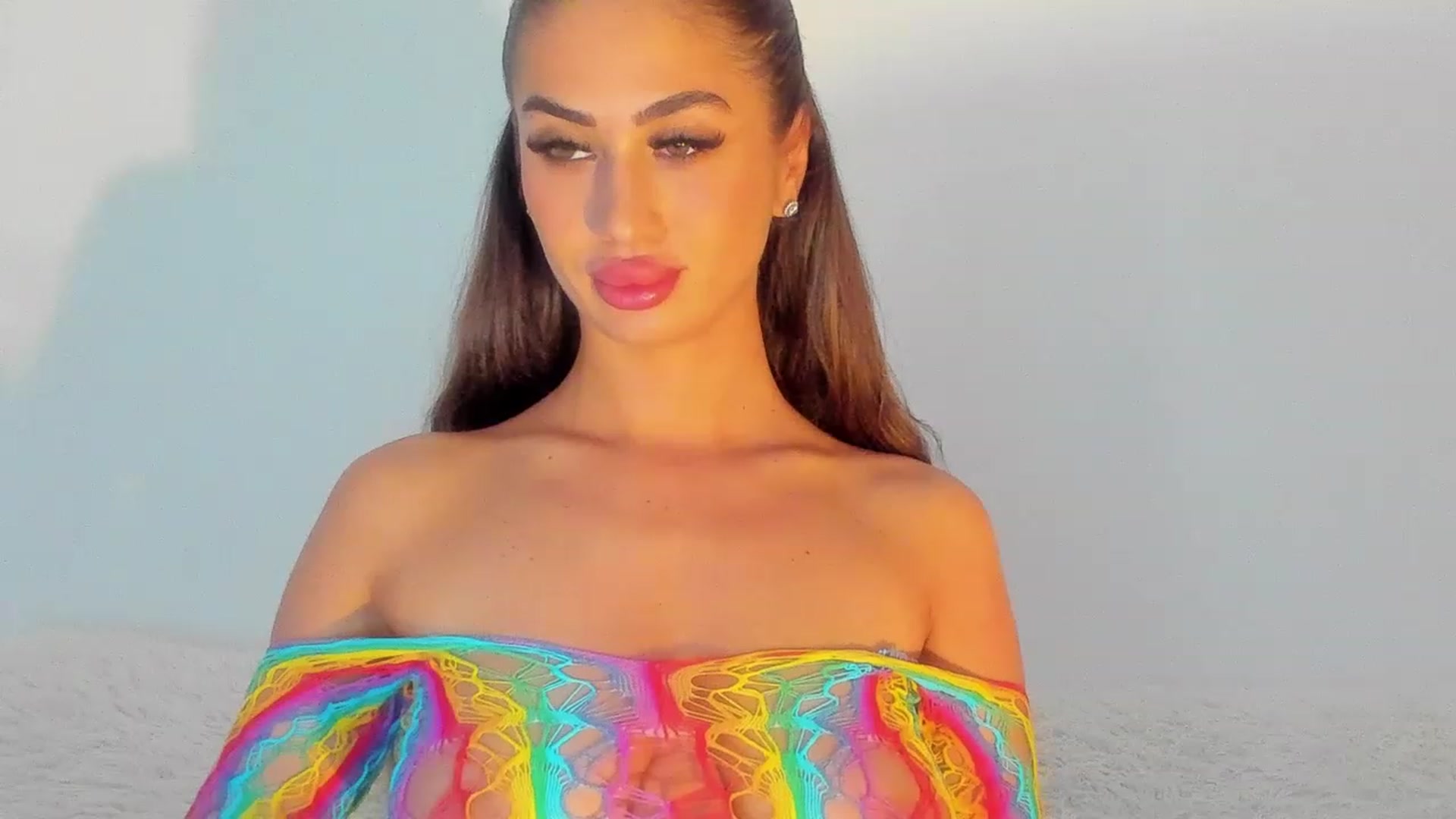 Gallery image thumbnail from MissAisha_'s myfreecams stream on, 02/26/2023, 11:14 image 14 of 20