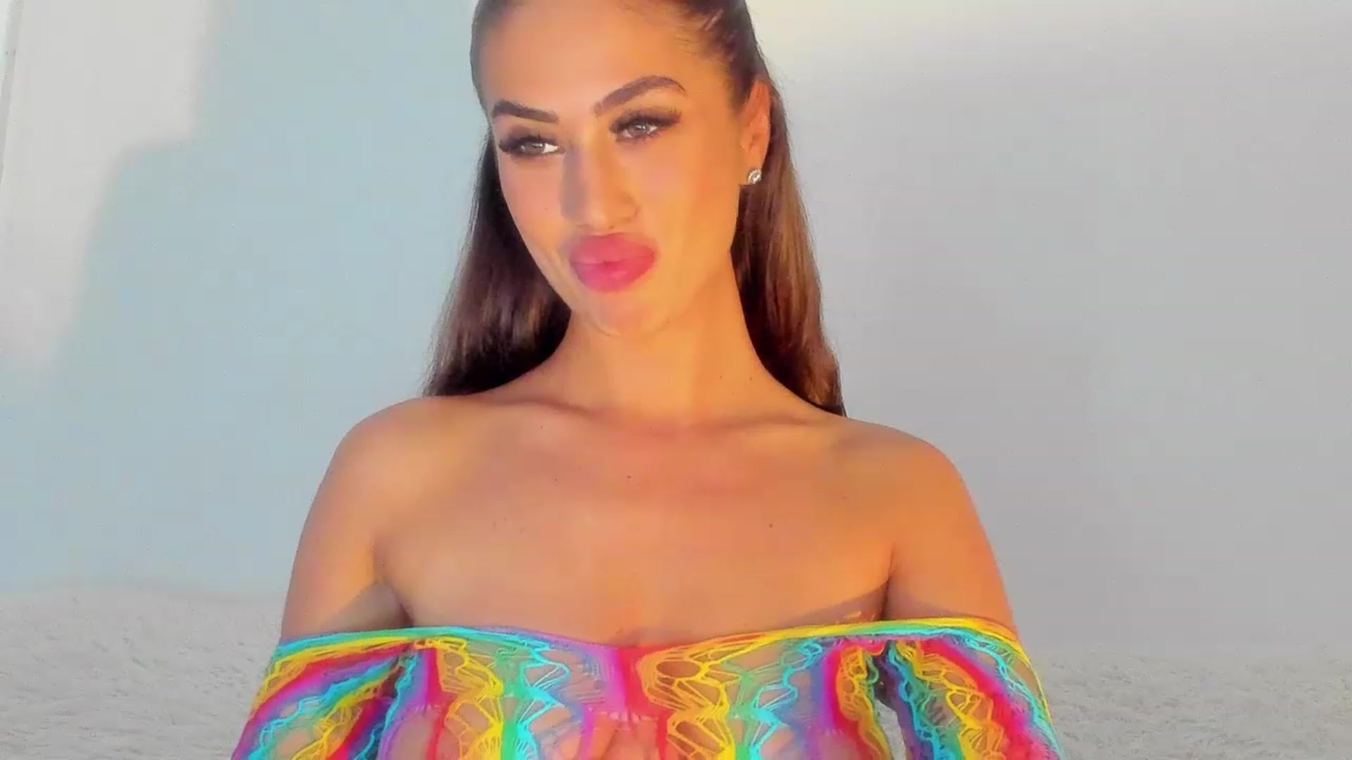 Gallery image thumbnail from MissAisha_'s myfreecams stream on, 02/26/2023, 11:14 image 17 of 20