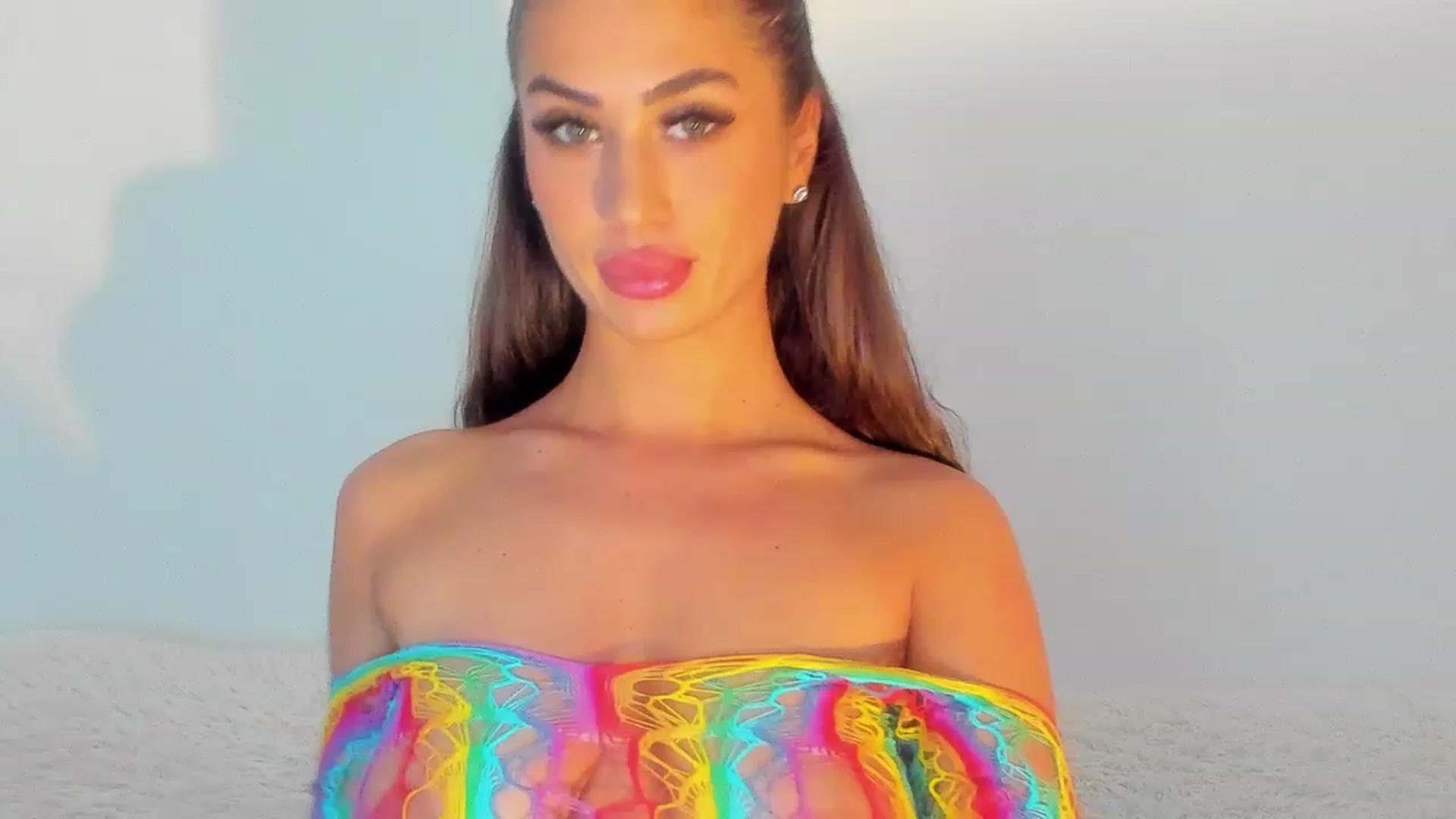 Gallery image thumbnail from MissAisha_'s myfreecams stream on, 02/26/2023, 11:14 image 12 of 20