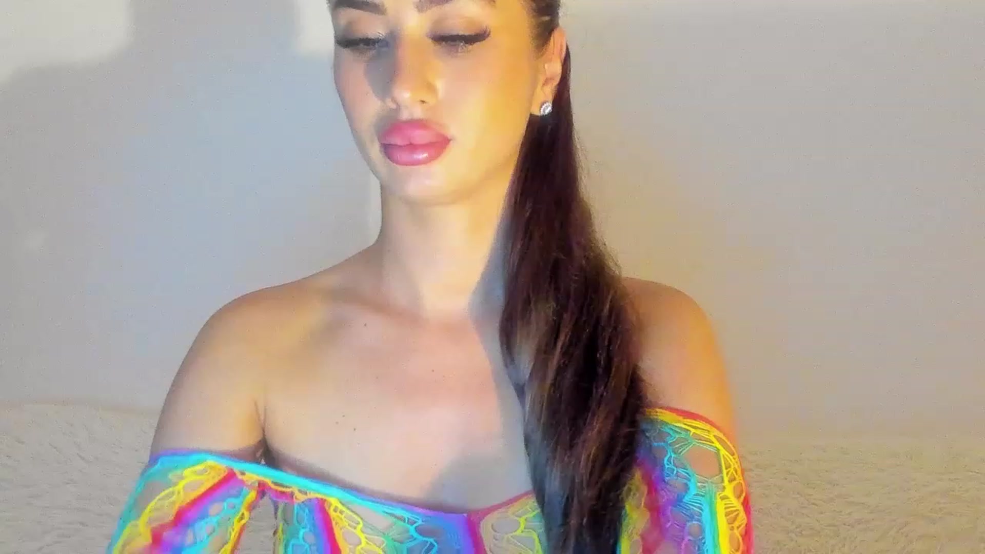 Gallery image thumbnail from MissAisha_'s myfreecams stream on, 02/26/2023, 17:04 image 1 of 20