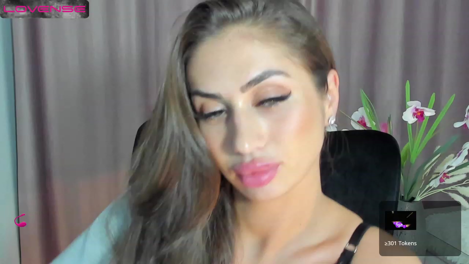Gallery image thumbnail from MissAisha_'s myfreecams stream on, 03/12/2023, 16:50 image 14 of 20