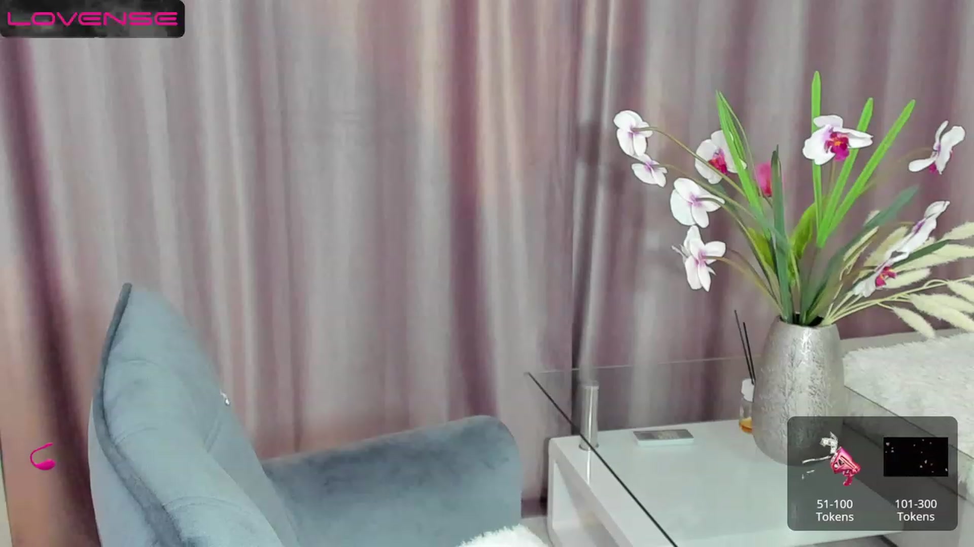 Gallery image thumbnail from MissAisha_'s myfreecams stream on, 03/12/2023, 19:30 image 5 of 20