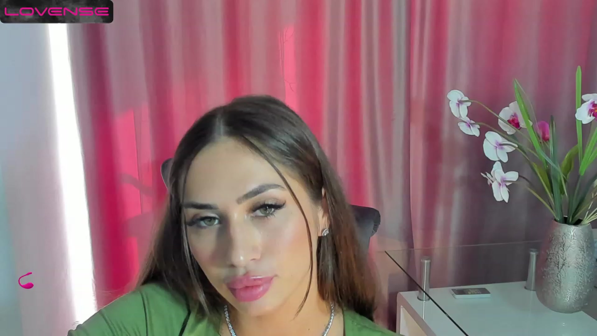 Gallery image thumbnail from MissAisha_'s myfreecams stream on, 03/13/2023, 15:04 image 4 of 20