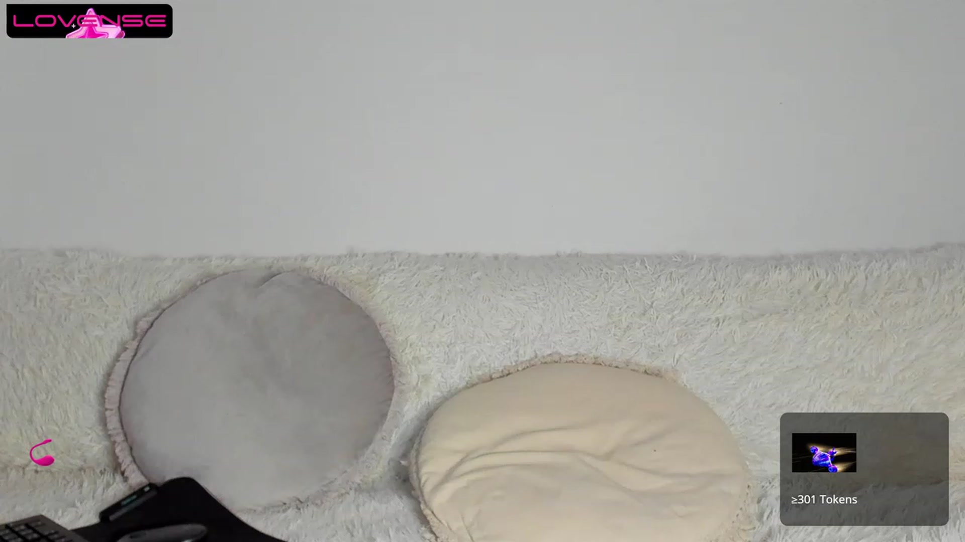 Gallery image thumbnail from MissAisha_'s myfreecams stream on, 05/06/2023, 08:05 image 17 of 20