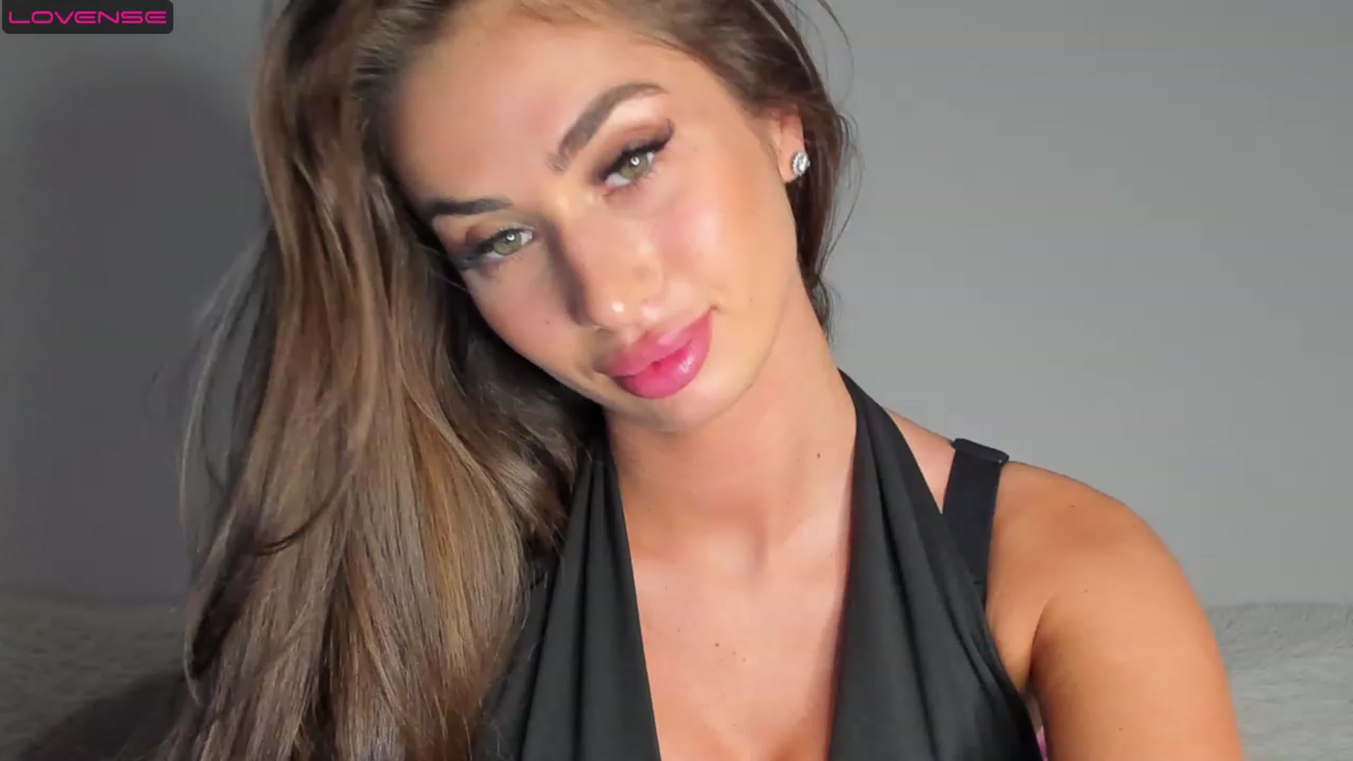 Gallery image thumbnail from MissAisha_'s myfreecams stream on, 06/03/2023, 17:48 image 13 of 20