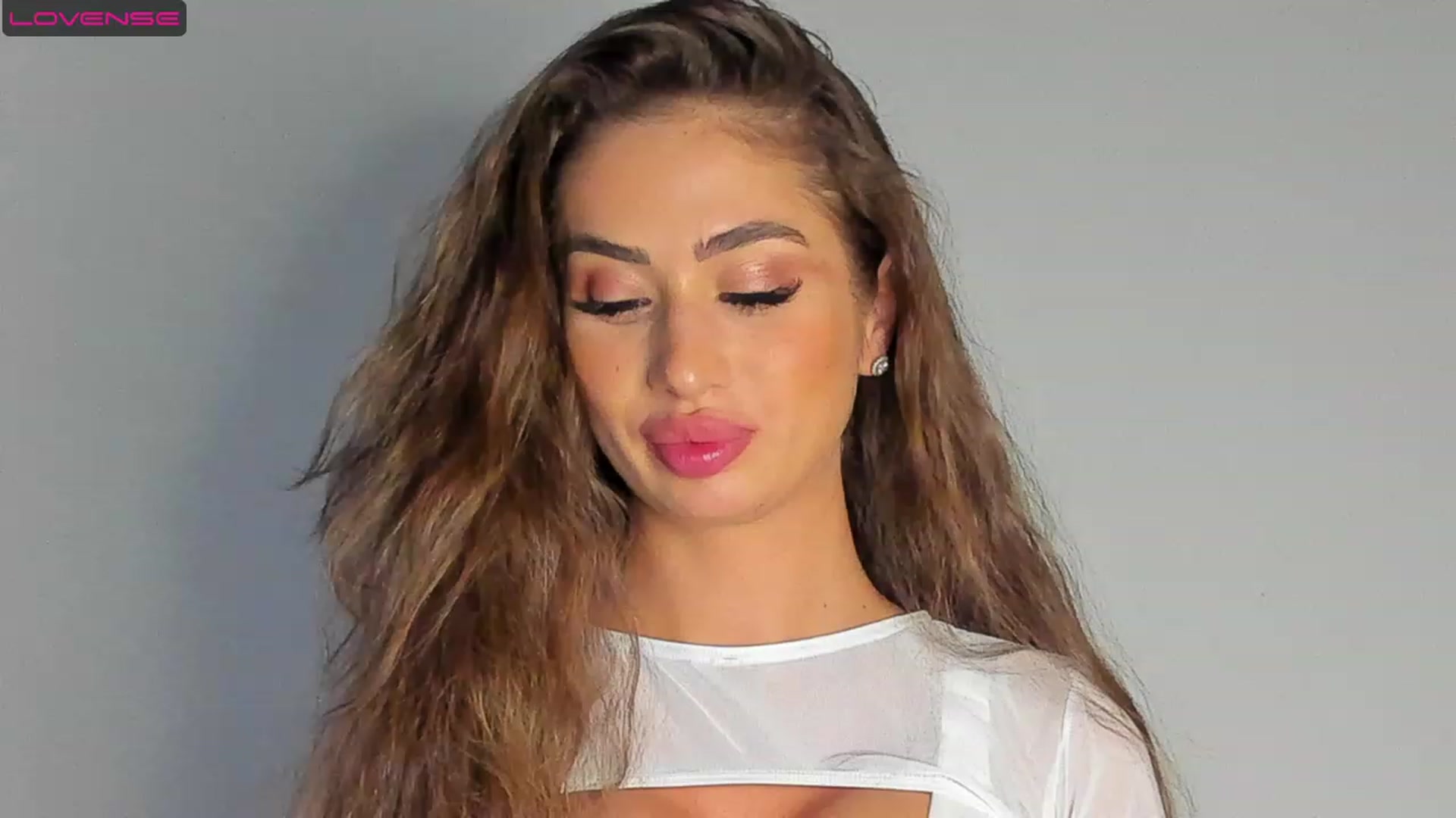 Gallery image thumbnail from MissAisha_'s myfreecams stream on, 06/09/2023, 14:21 image 16 of 20
