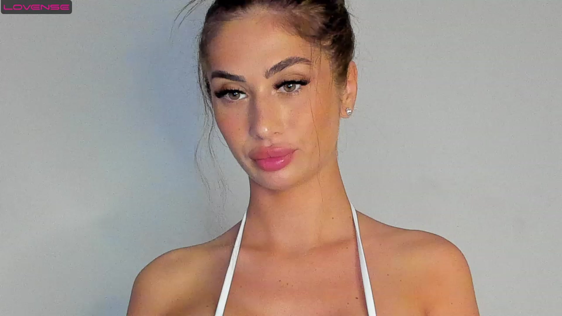 Gallery image thumbnail from MissAisha_'s myfreecams stream on, 07/07/2023, 14:52 image 13 of 20