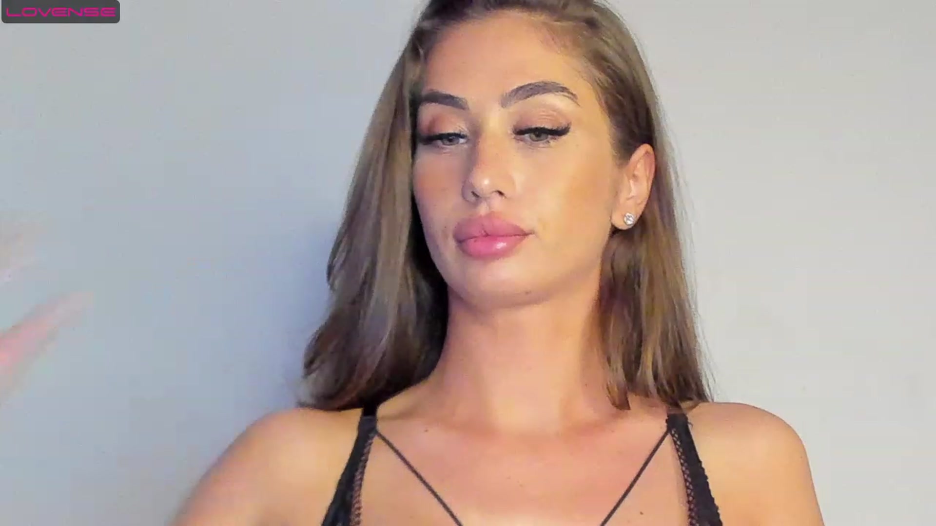 Gallery image thumbnail from MissAisha_'s myfreecams stream on, 07/15/2023, 14:50 image 12 of 20