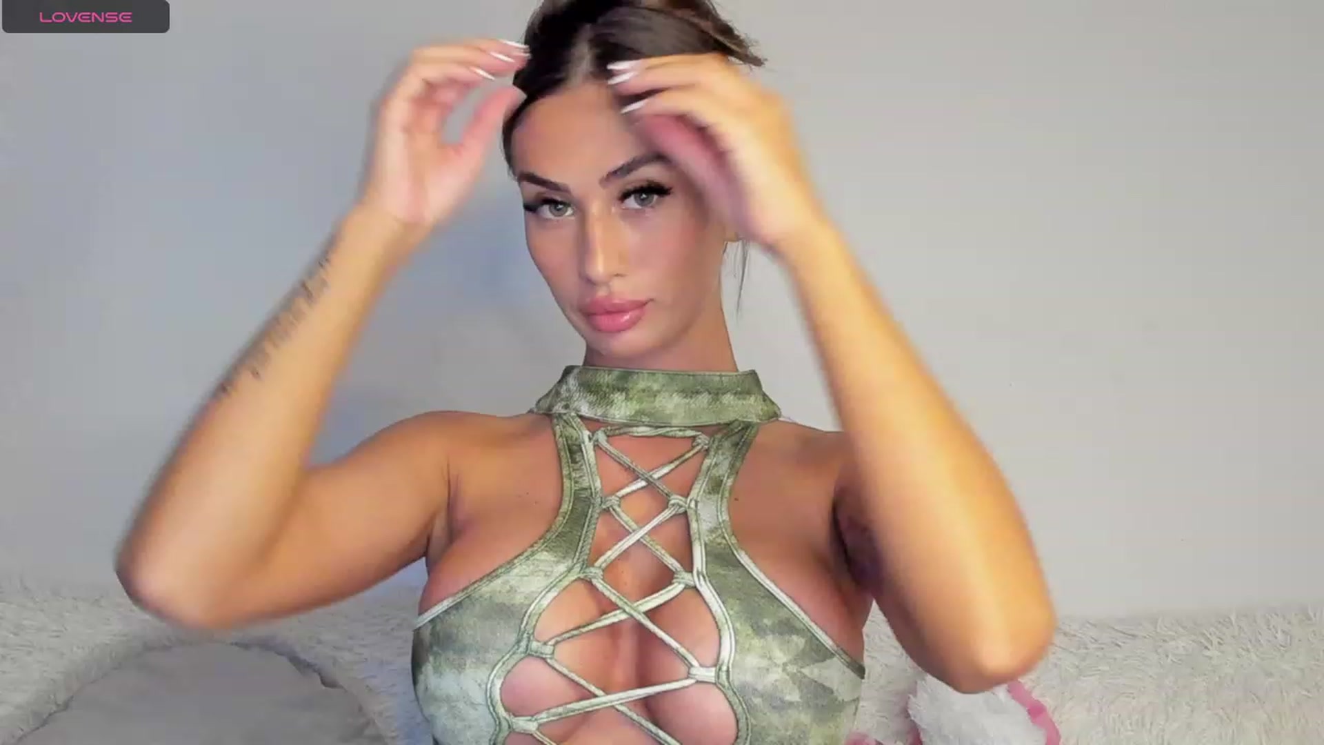 Gallery image thumbnail from MissAisha_'s myfreecams stream on, 09/15/2023, 16:57 image 1 of 20
