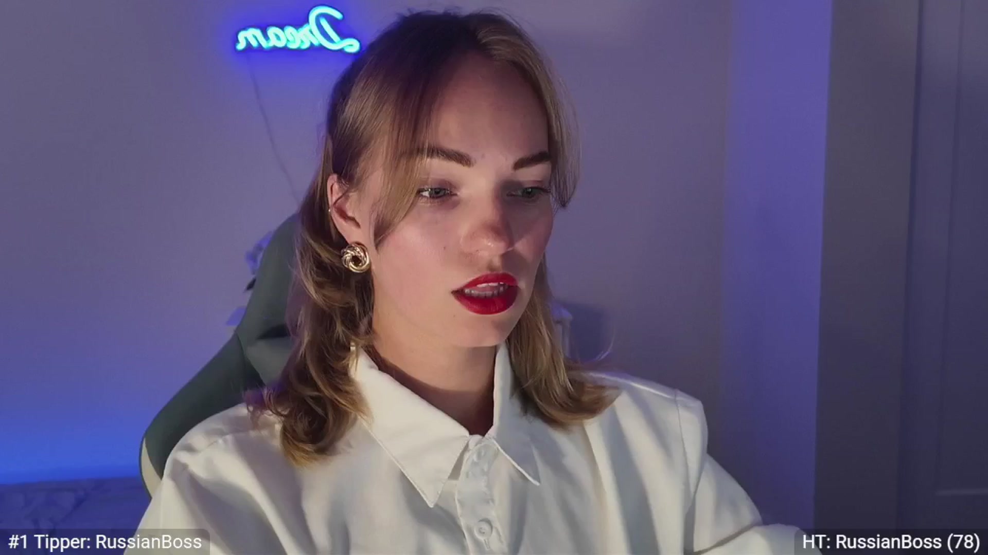 Gallery image thumbnail from MissAlexQuinn's myfreecams stream on, 04/24/2025, 03:27 image 12 of 20