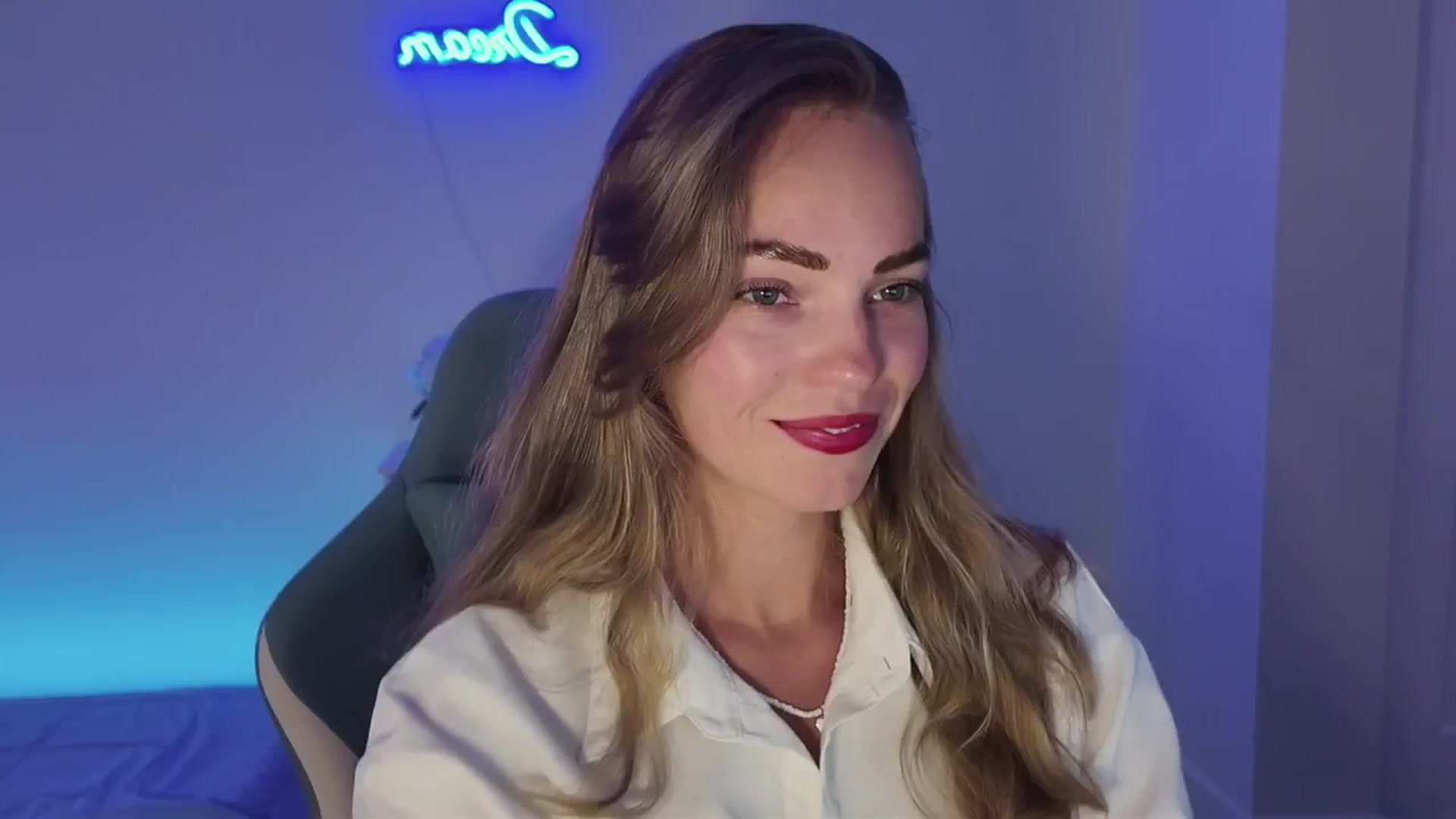 Gallery image thumbnail from MissAlexQuinn's myfreecams stream on, 04/29/2025, 02:59 image 2 of 20