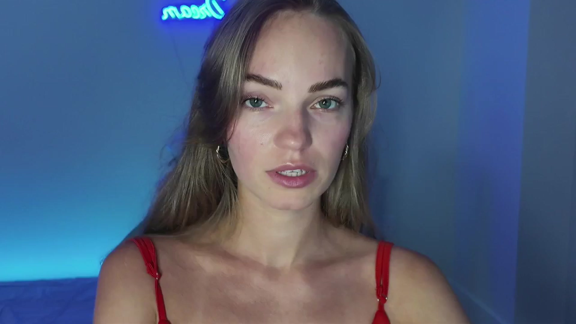 Gallery image thumbnail from MissAlexQuinn's myfreecams stream on, 05/01/2025, 03:38 image 1 of 20