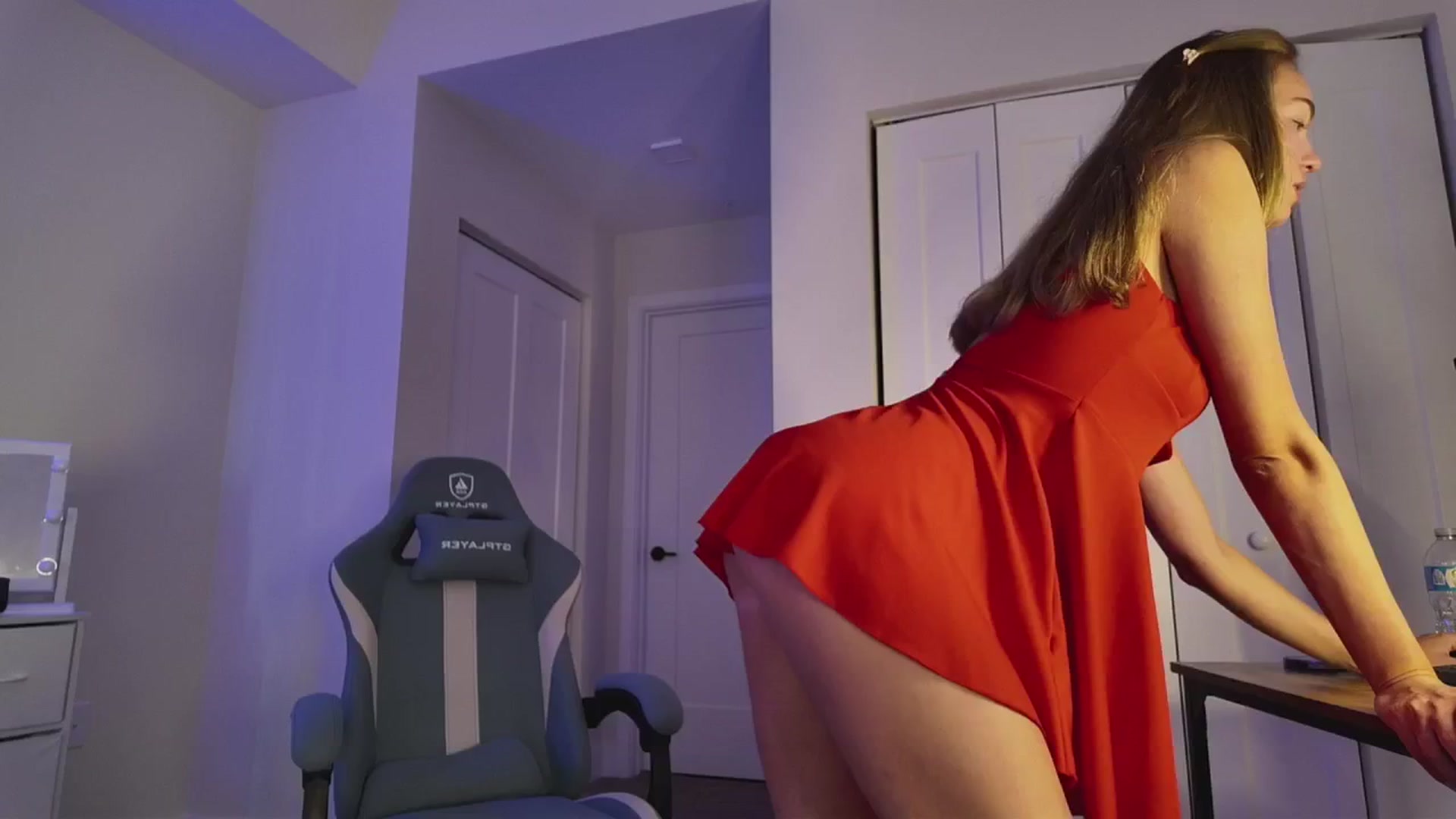 Gallery image thumbnail from MissAlexQuinn's myfreecams stream on, 05/17/2025, 22:06 image 6 of 20