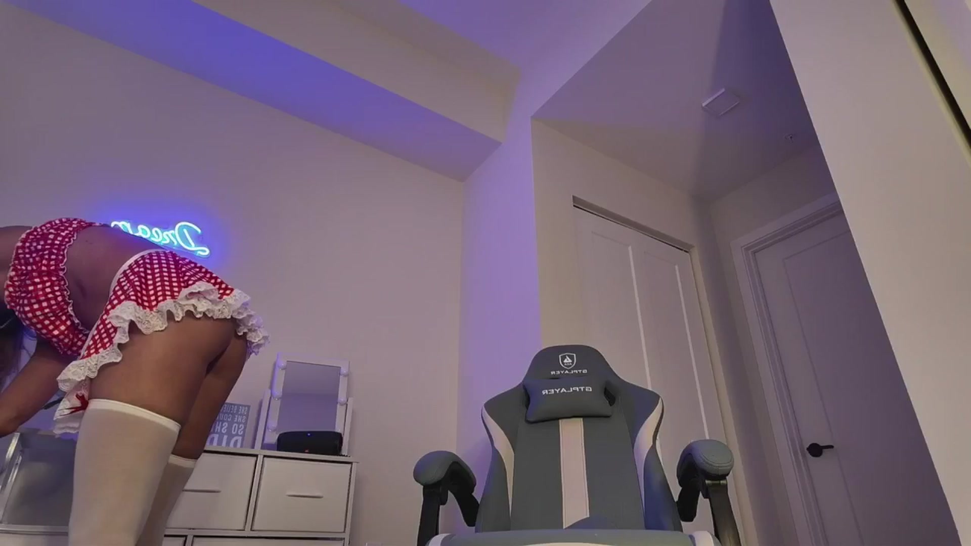 Gallery image thumbnail from MissAlexQuinn's myfreecams stream on, 06/10/2025, 02:37 image 18 of 20