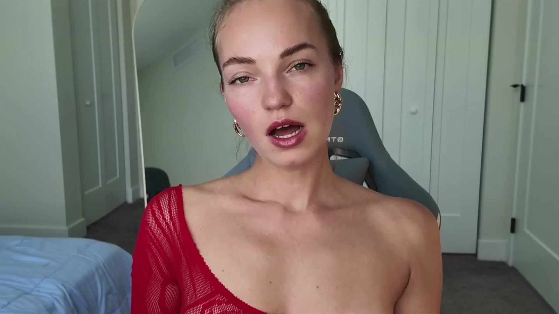 Gallery image thumbnail from MissAlexQuinn's myfreecams stream on, 07/15/2025, 20:02 image 14 of 20