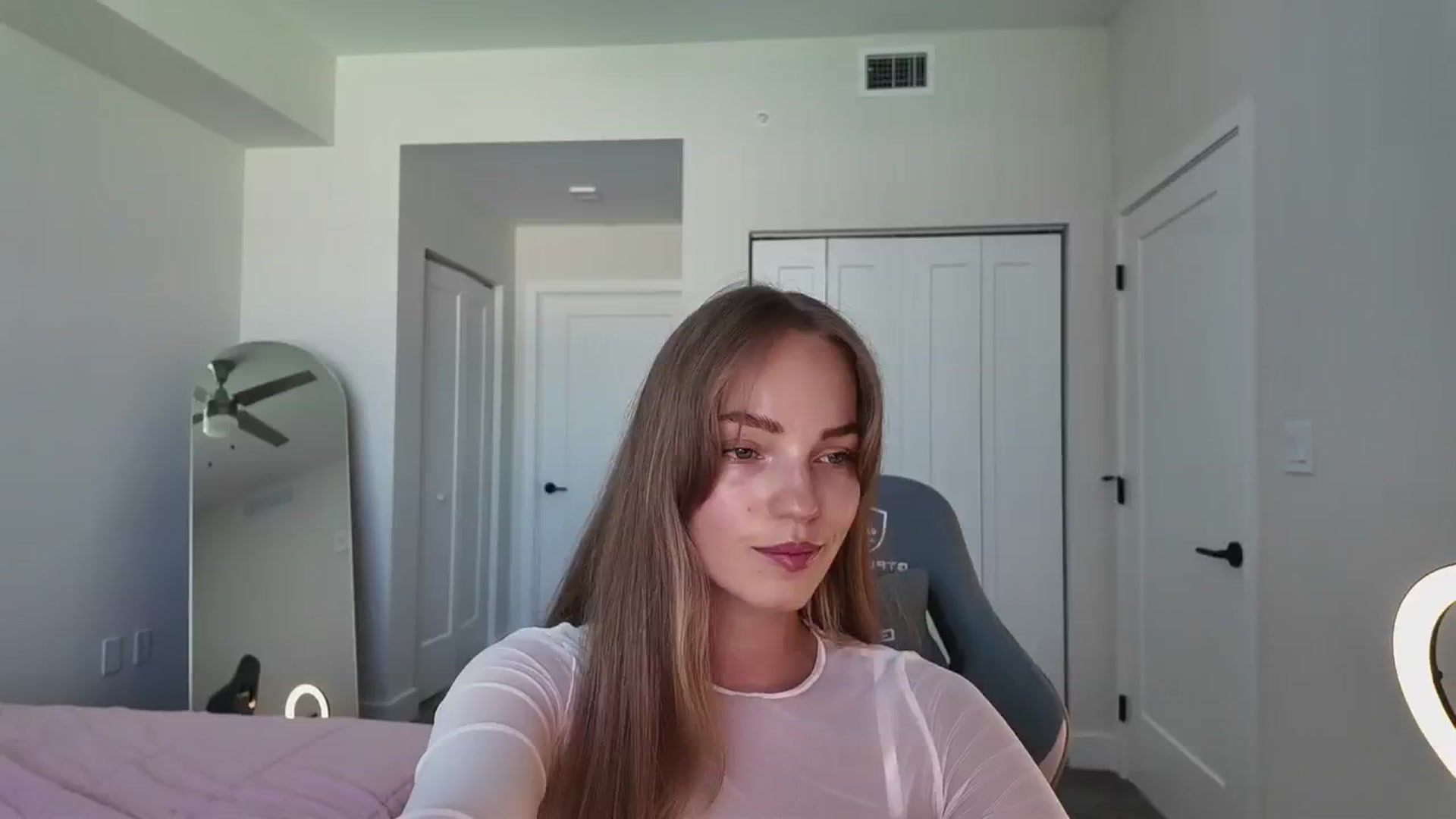 Gallery image thumbnail from MissAlexQuinn's myfreecams stream on, 08/01/2025, 21:02 image 17 of 20