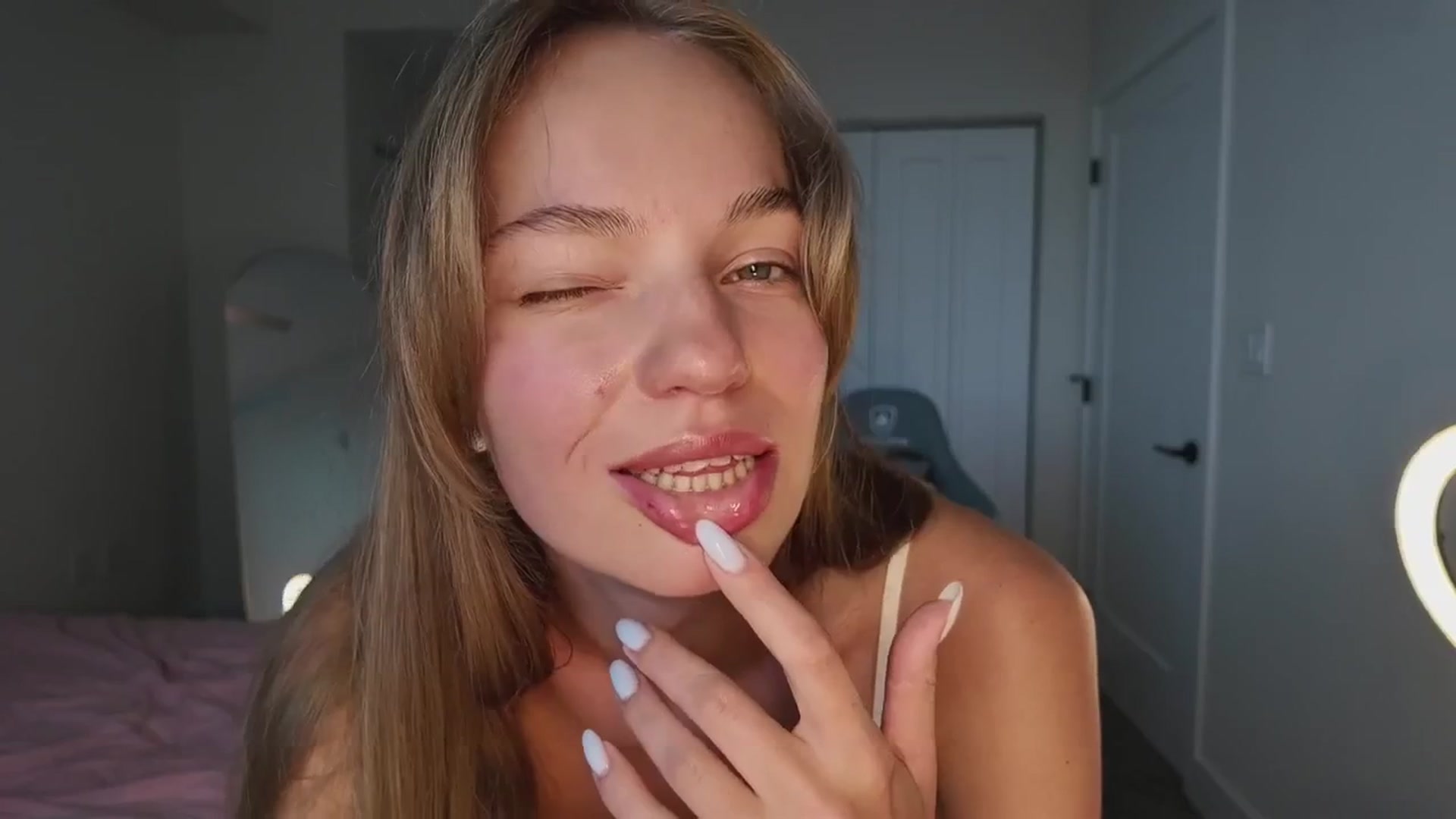 Gallery image thumbnail from MissAlexQuinn's myfreecams stream on, 08/27/2025, 22:07 image 8 of 20