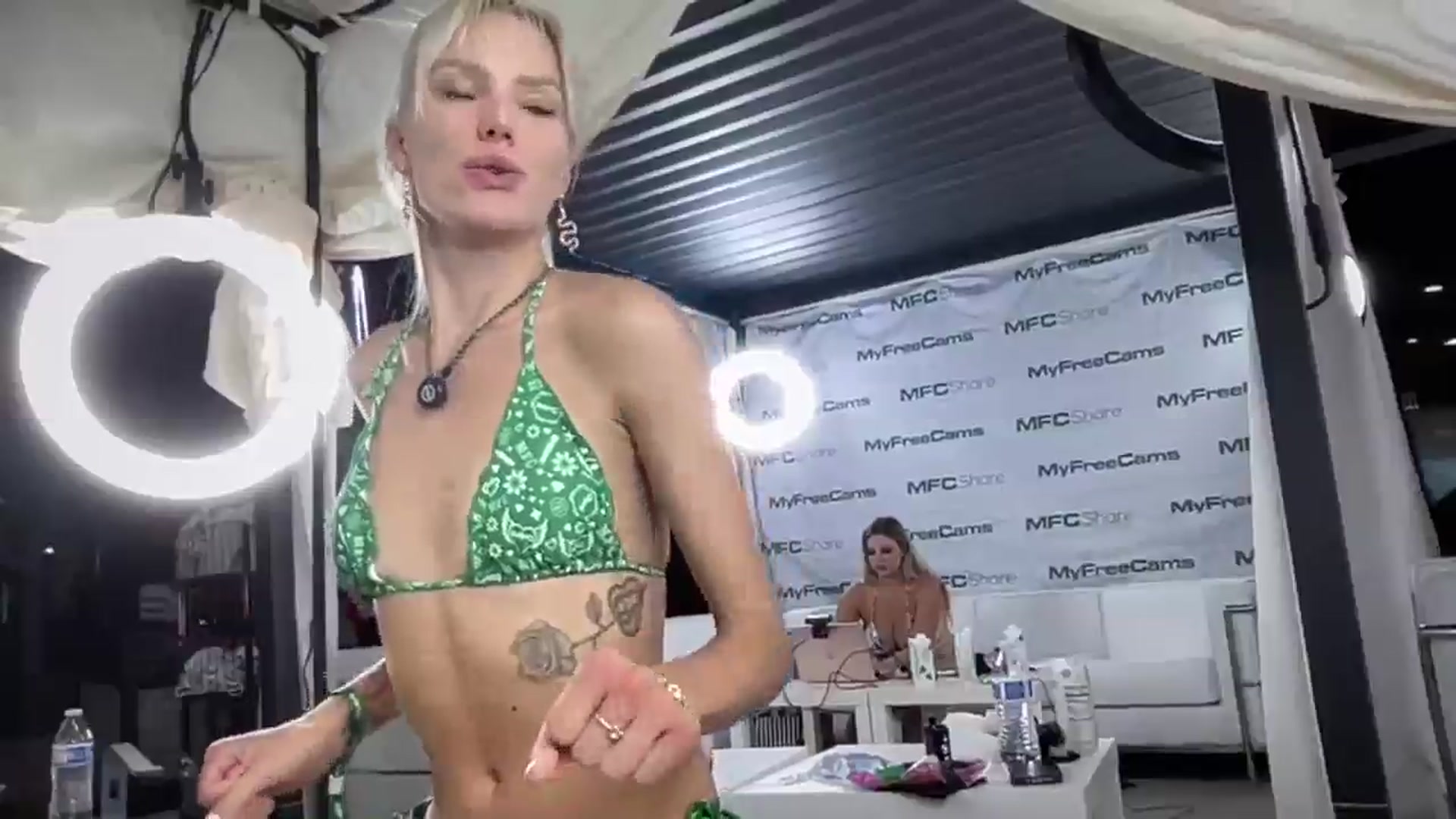 Gallery image thumbnail from MissAlexQuinn's myfreecams stream on, 10/07/2025, 06:32 image 18 of 20