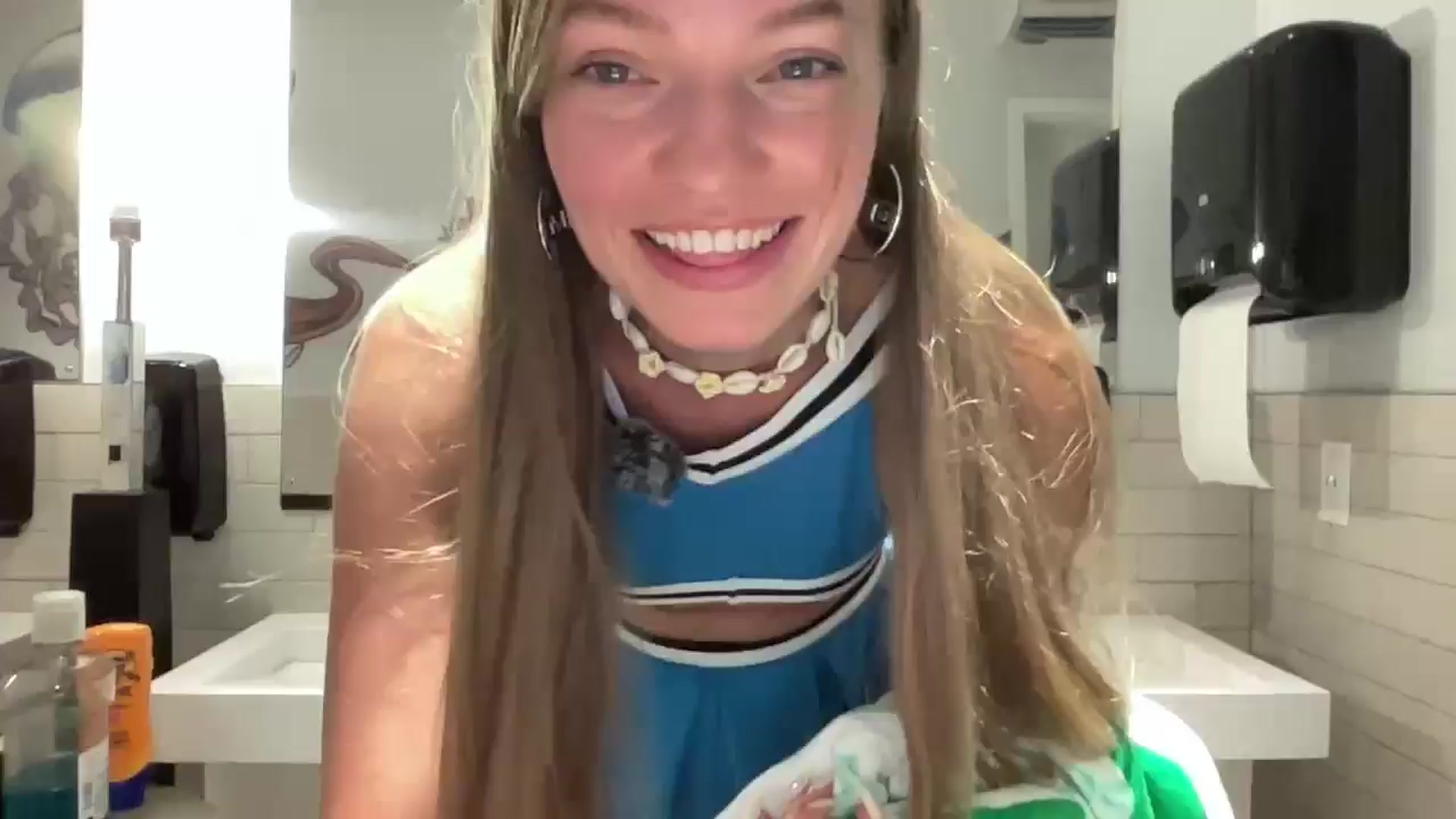 Gallery image thumbnail from MissAlexQuinn's myfreecams stream on, 10/09/2025, 06:11 image 1 of 20
