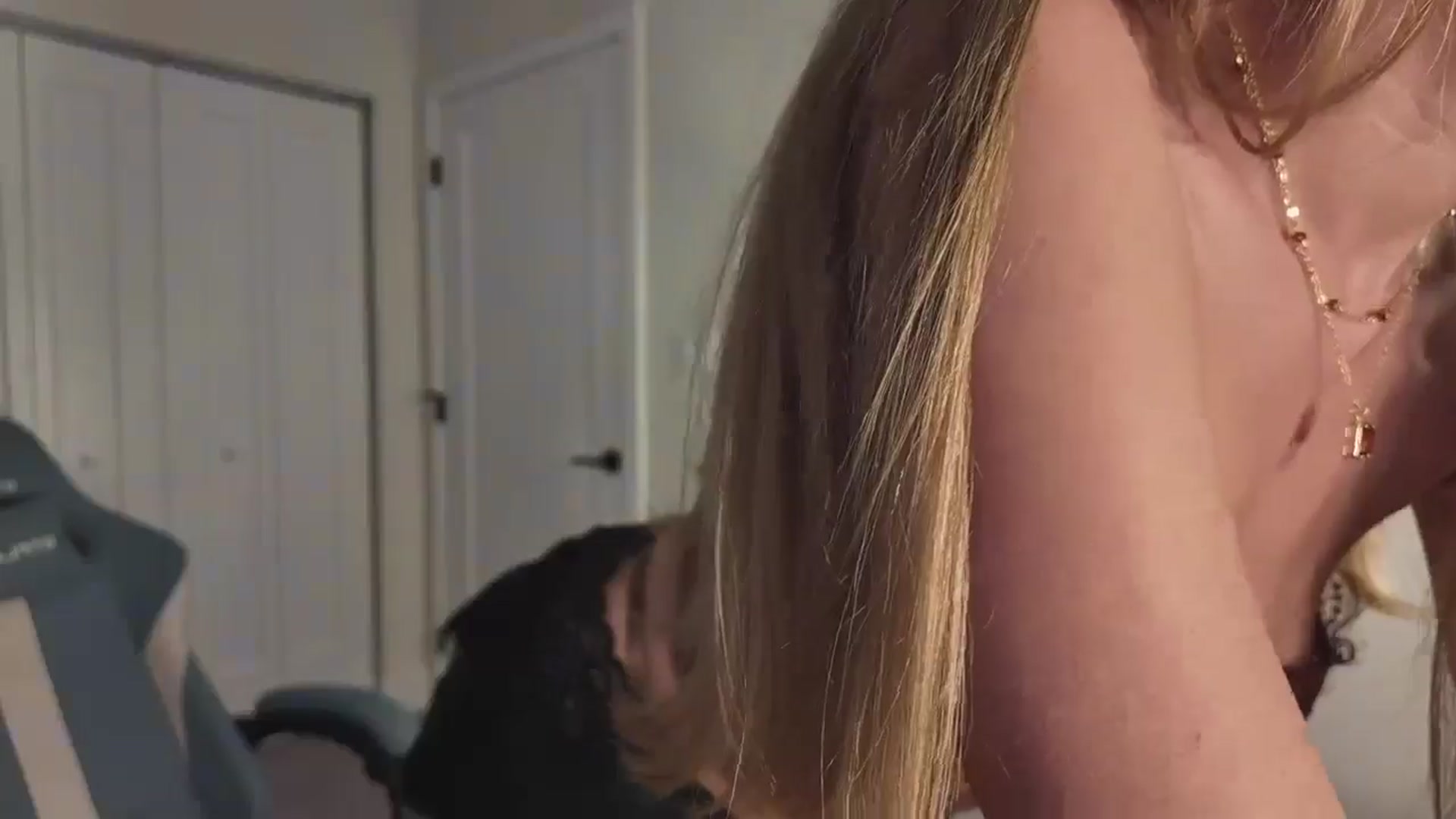Gallery image thumbnail from MissAlexQuinn's myfreecams stream on, 11/26/2025, 01:30 image 16 of 20