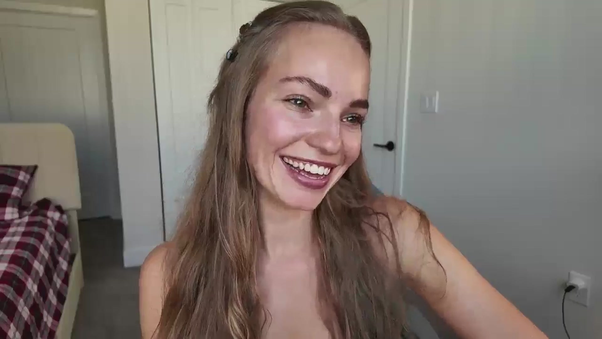 Gallery image thumbnail from MissAlexQuinn's myfreecams stream on, 01/16/2026, 21:55 image 4 of 20